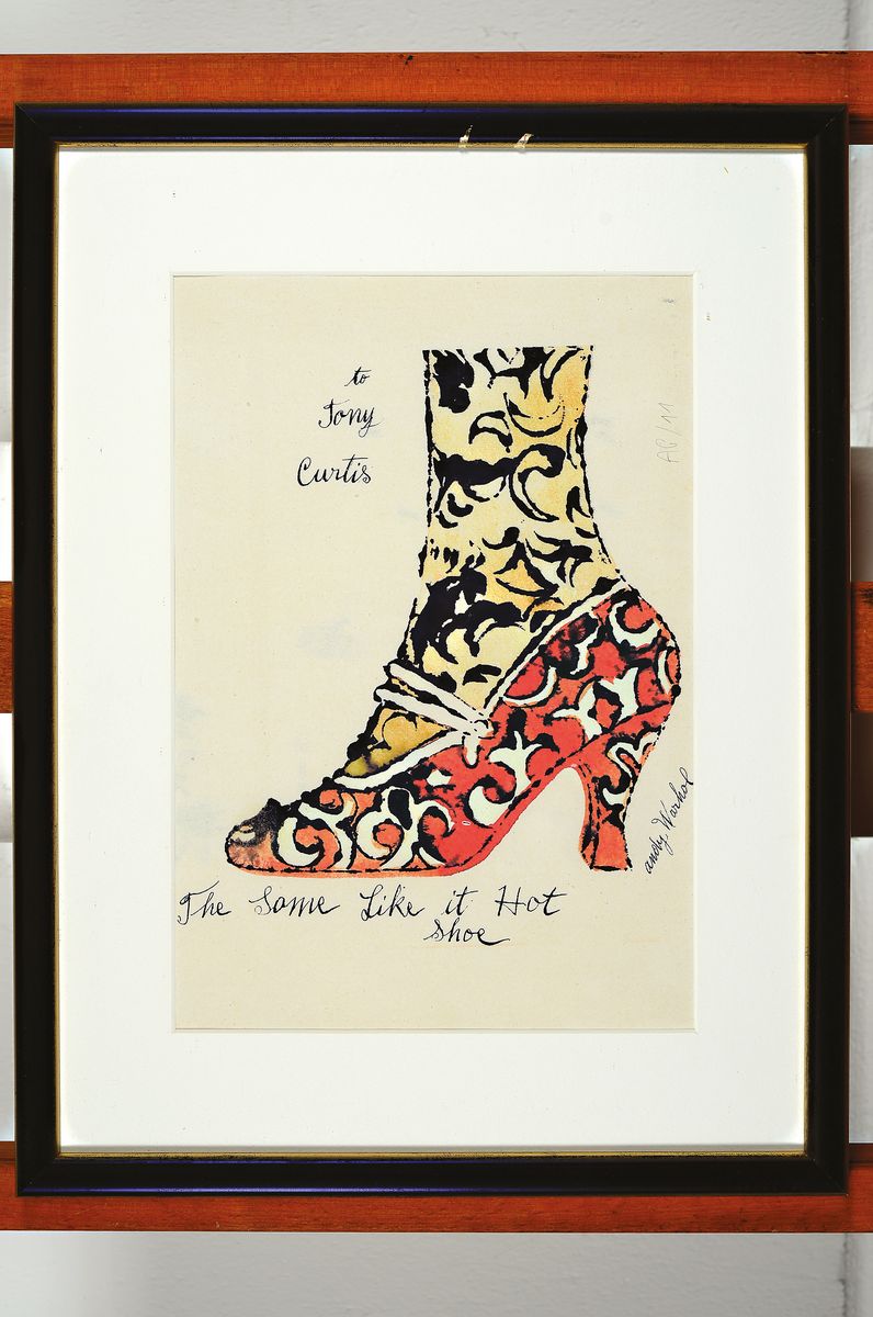 Detail k: Andy Warhol, 1928 Pittsburgh-1987 New York, Farblithographie aus der Serie Shoes, To Tony Curtis The some like it hot shoe, wurde als Werbemittel ...