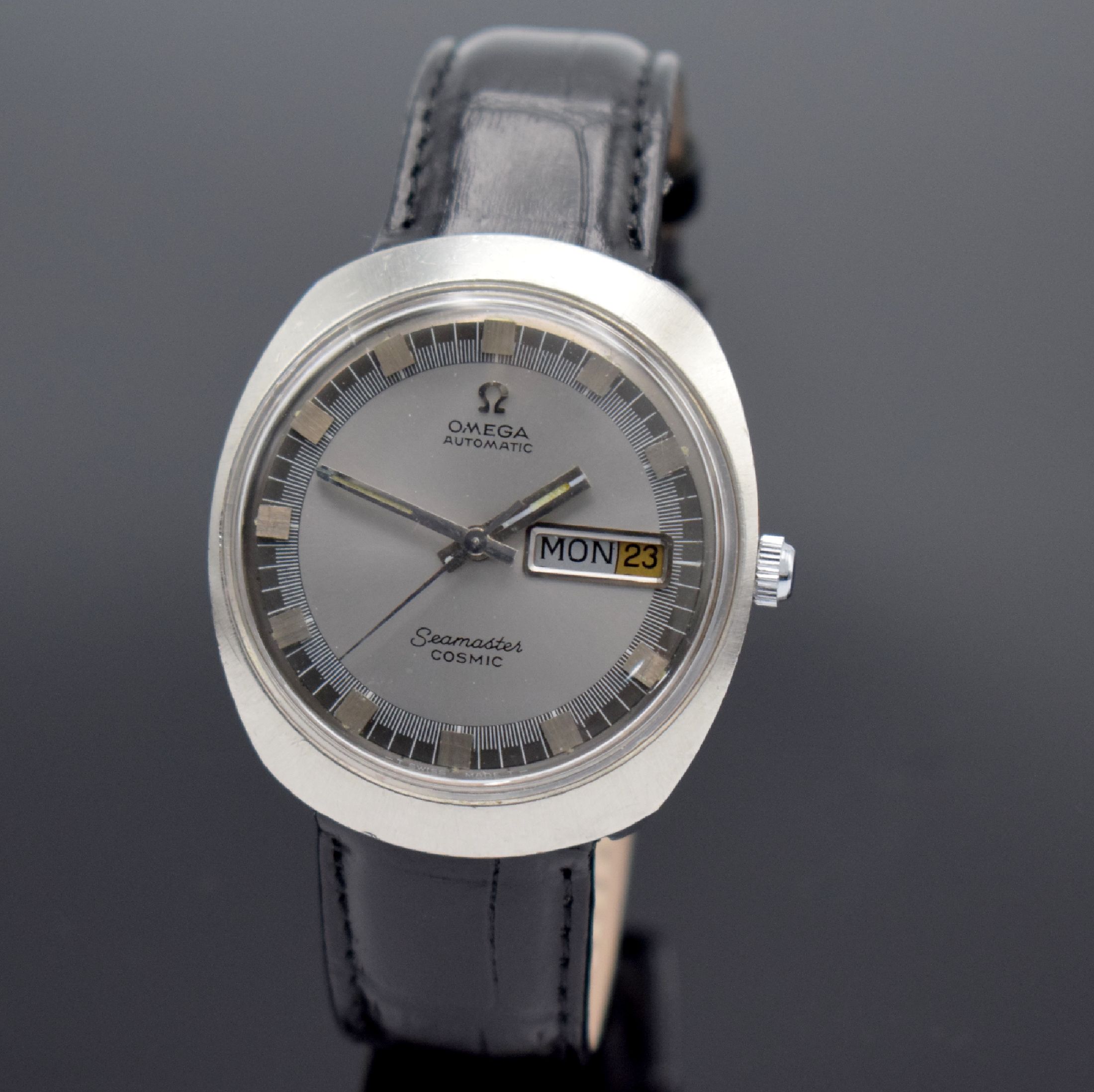 OMEGA Seamaster Cosmic Herrenarmbanduhr, Schweiz um 1969, Automatik, Ref. 166.035, Monocoque-Geh. in Stahl, schönes silb. Duoton-Zifferbl., silb. ...