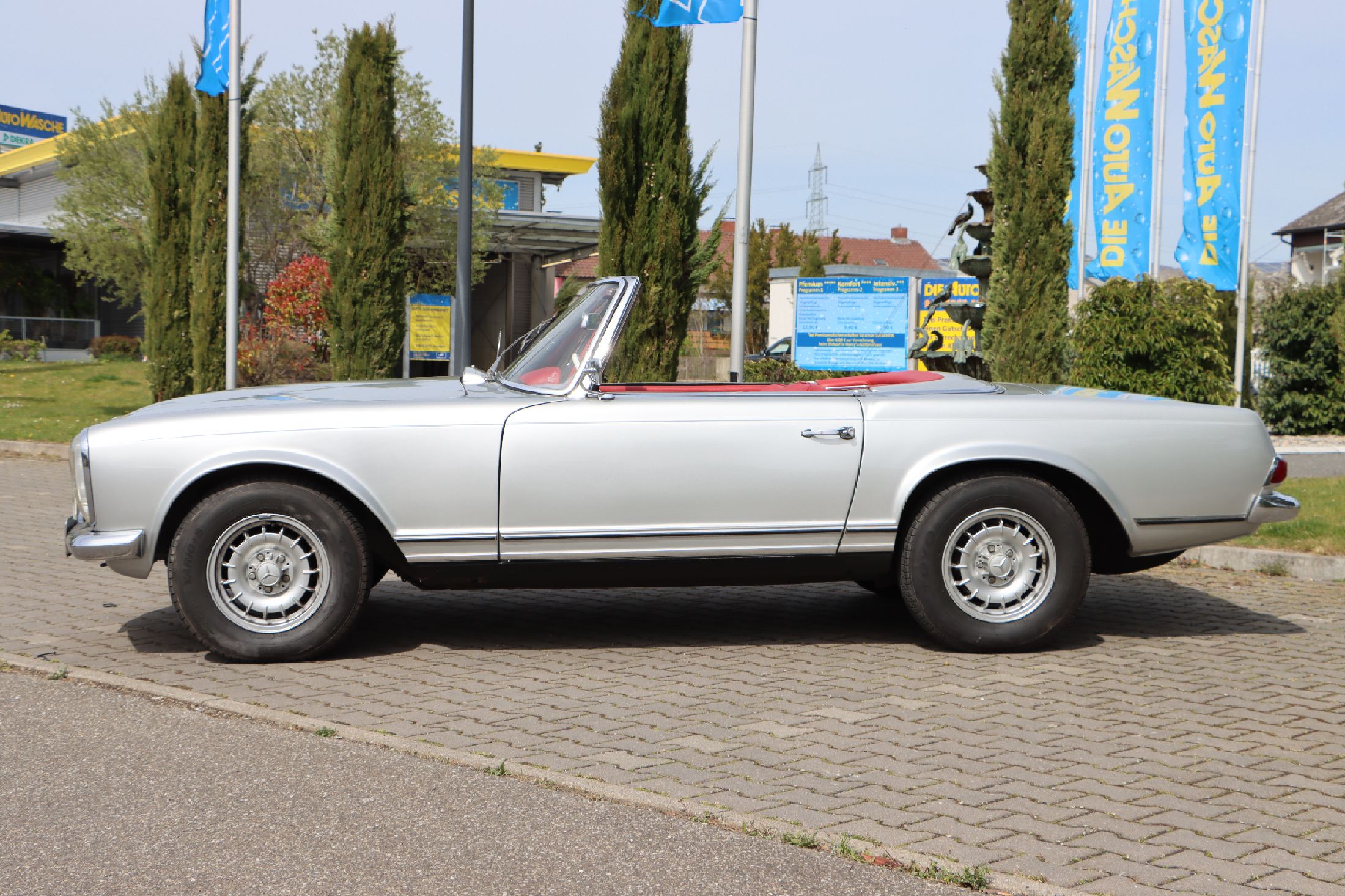 Detail g: Mercedes Benz 230 SL Pagode, EZ 04/1964, Fahrgestellnummer: 11304210004713, Laufleistung ca. 38.500 km abgelesen, 110 kW/150 PS, HU Neu 09/2025, ...