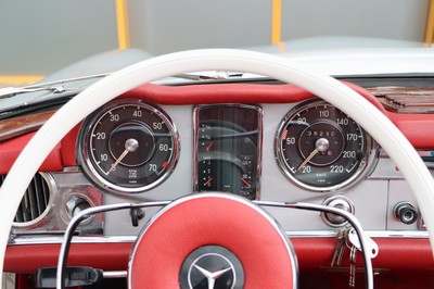 26496625l - Mercedes Benz 230 SL Pagode, EZ 04/1964, Laufleistung ca. 38.500 km abgelesen, Motor von ...