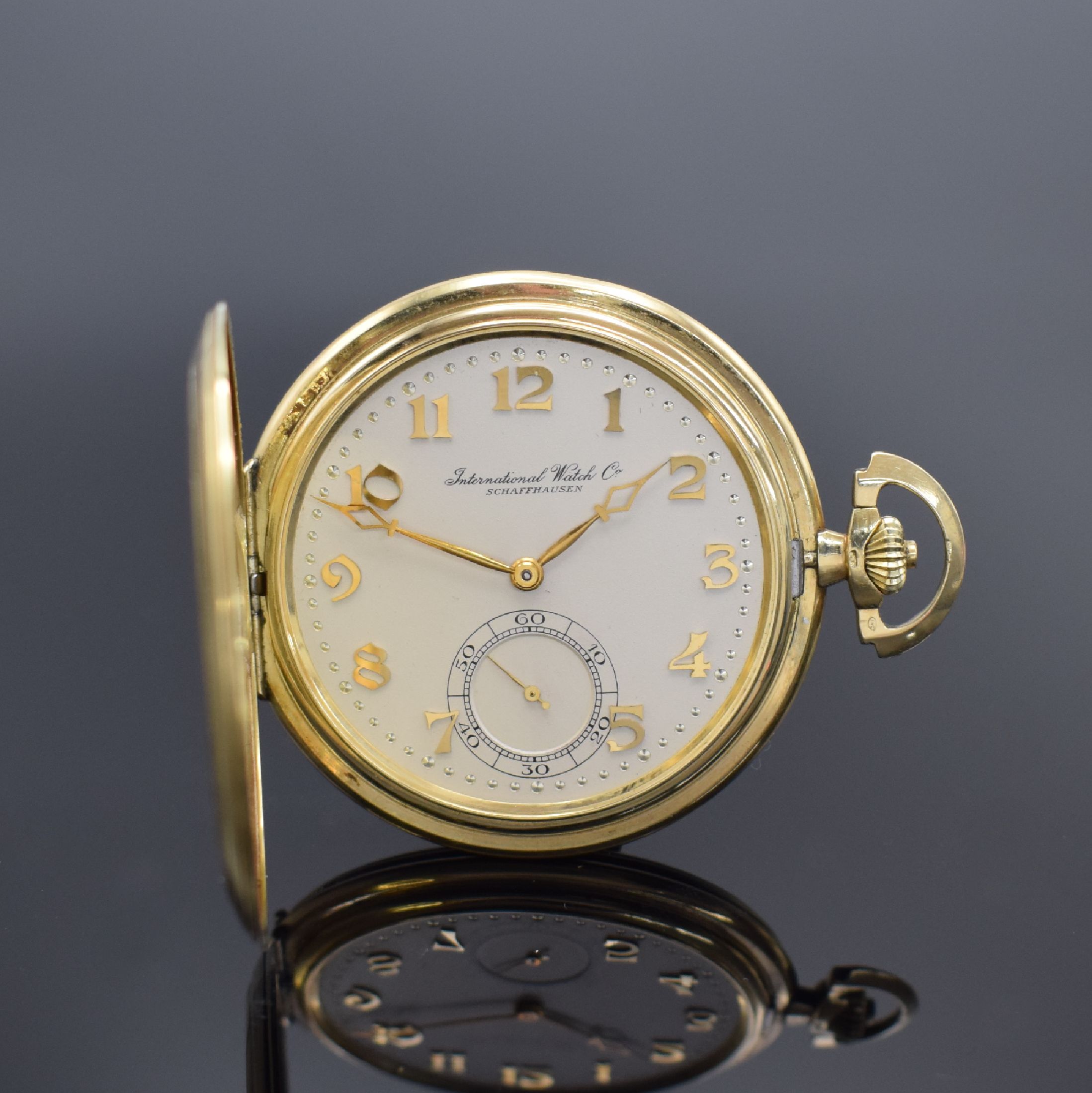 IWC Savonette Herrentaschenuhr in GG 585/000, Schweiz um 1930, 2-Deckel Goldgeh. beids. sym. guill., Metallzifferblatt, Metallcuvette, verg. ...