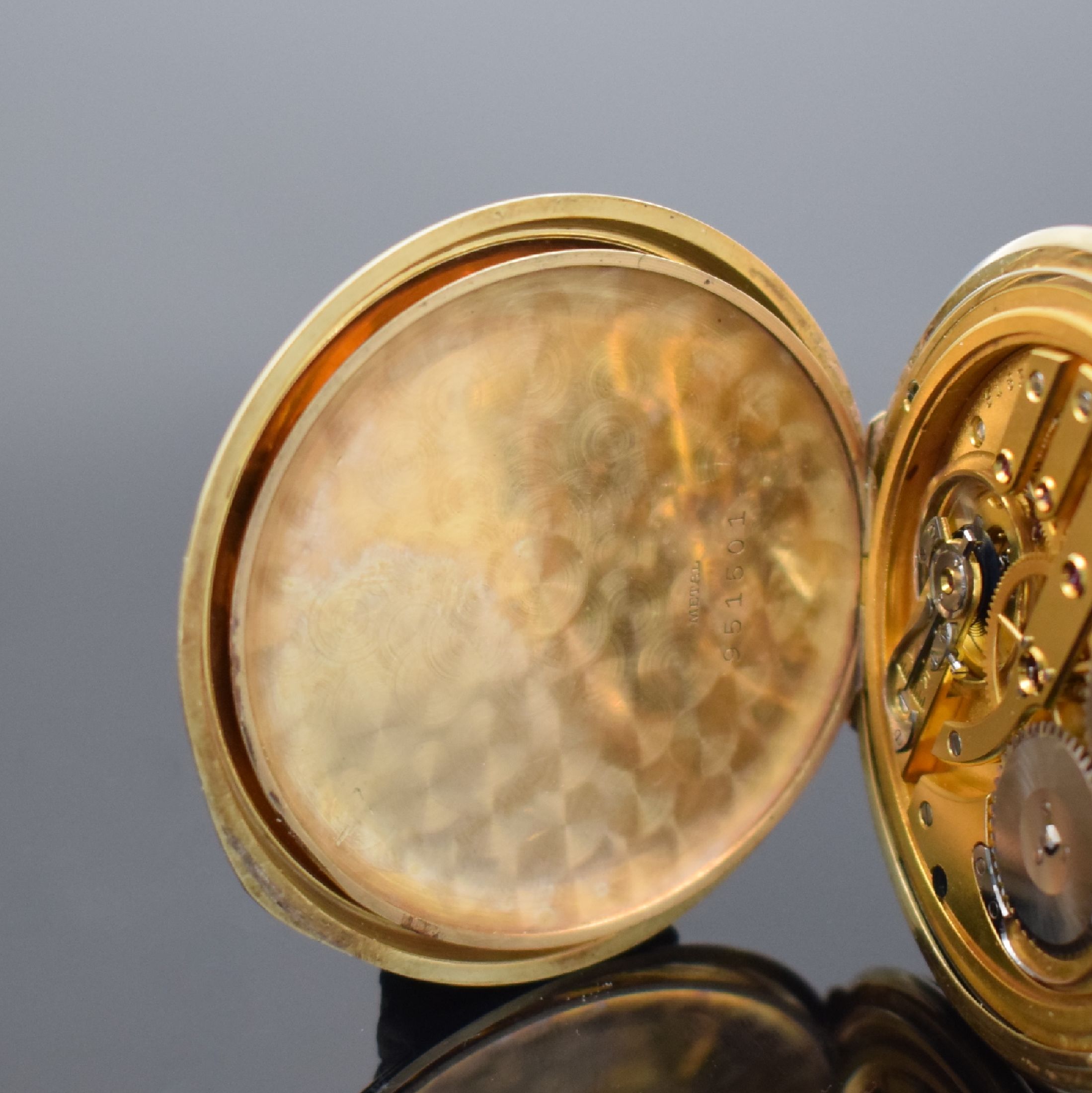 Detail f: IWC Savonette Herrentaschenuhr in GG 585/000, Schweiz um 1930, 2-Deckel Goldgeh. beids. sym. guill., Metallzifferblatt, Metallcuvette, verg. ...