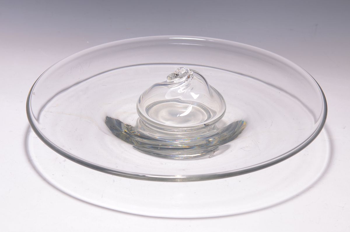Rosenthal Jahresteller in Glas, 1975, von Günter Uecker, farbloses Glas, signiert und num. 1954/3000, D. ca. 36cm, mit Zertifikat, im orig. Karton, ...