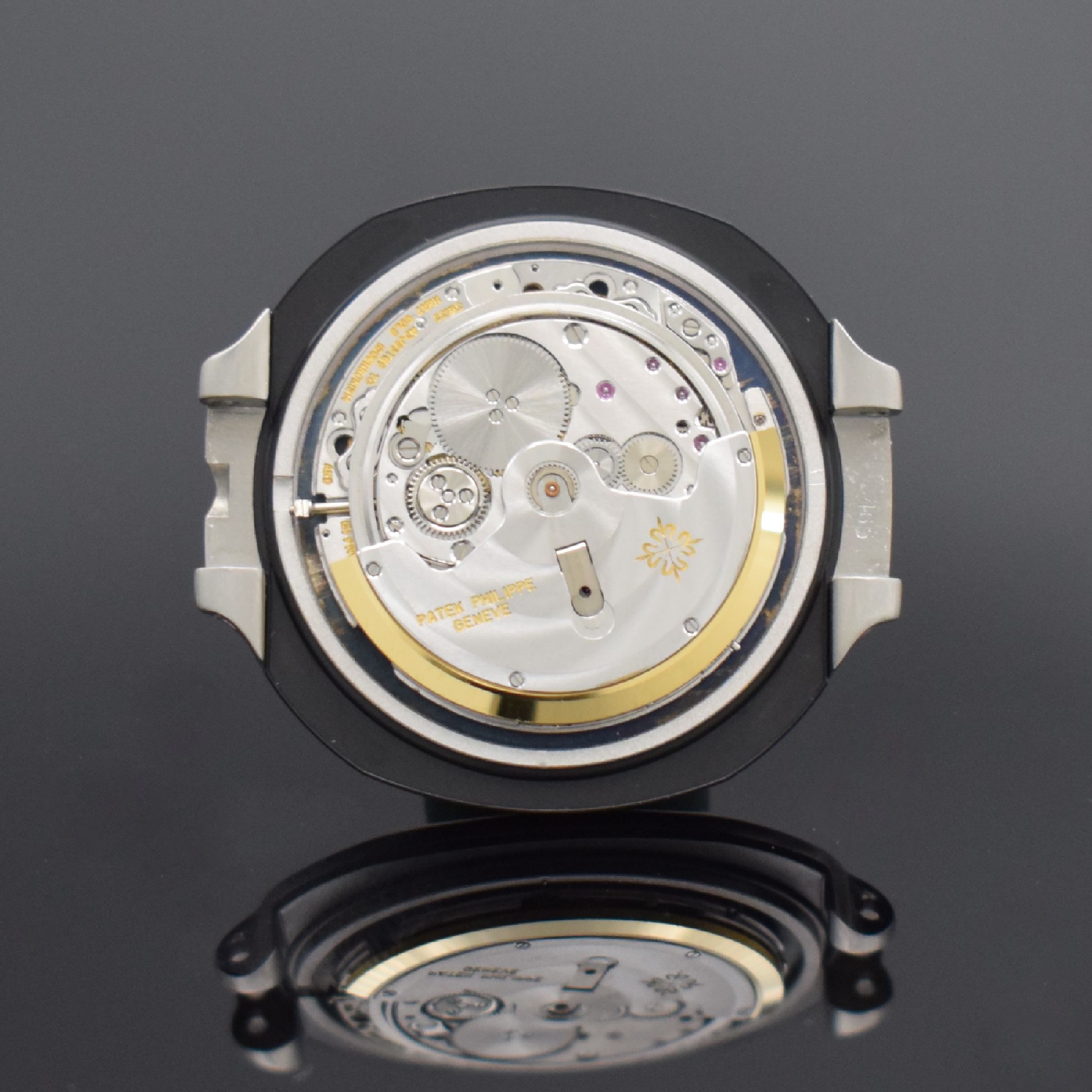 Detail m: PATEK PHILIPPE hochfeine & seltene, ikonische Herrenarmbanduhr "Jumbo" Nautilus Referenz 3700/1 in Stahl designed von Gerald Genta, ...