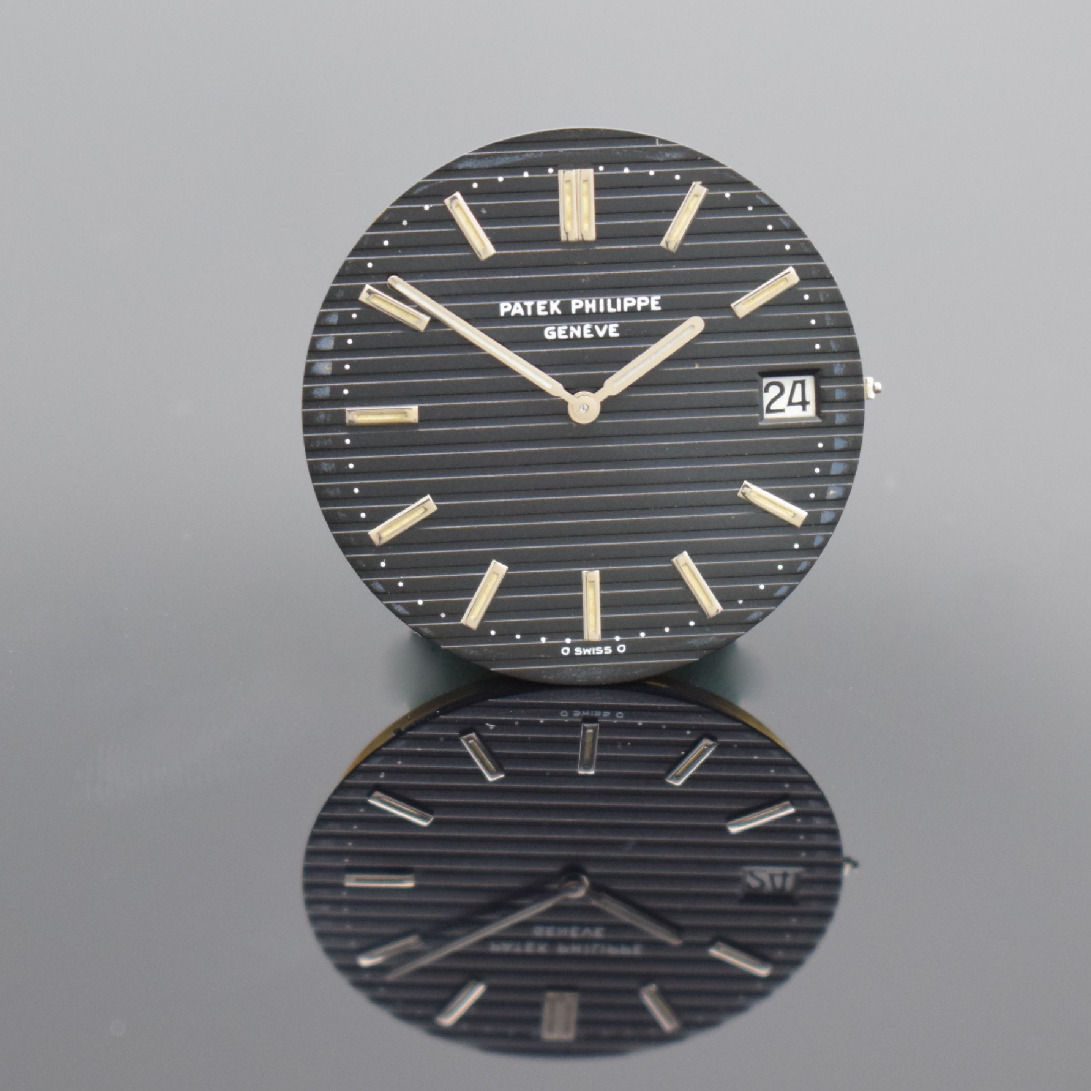 Detail n: PATEK PHILIPPE hochfeine & seltene, ikonische Herrenarmbanduhr "Jumbo" Nautilus Referenz 3700/1 in Stahl designed von Gerald Genta, ...