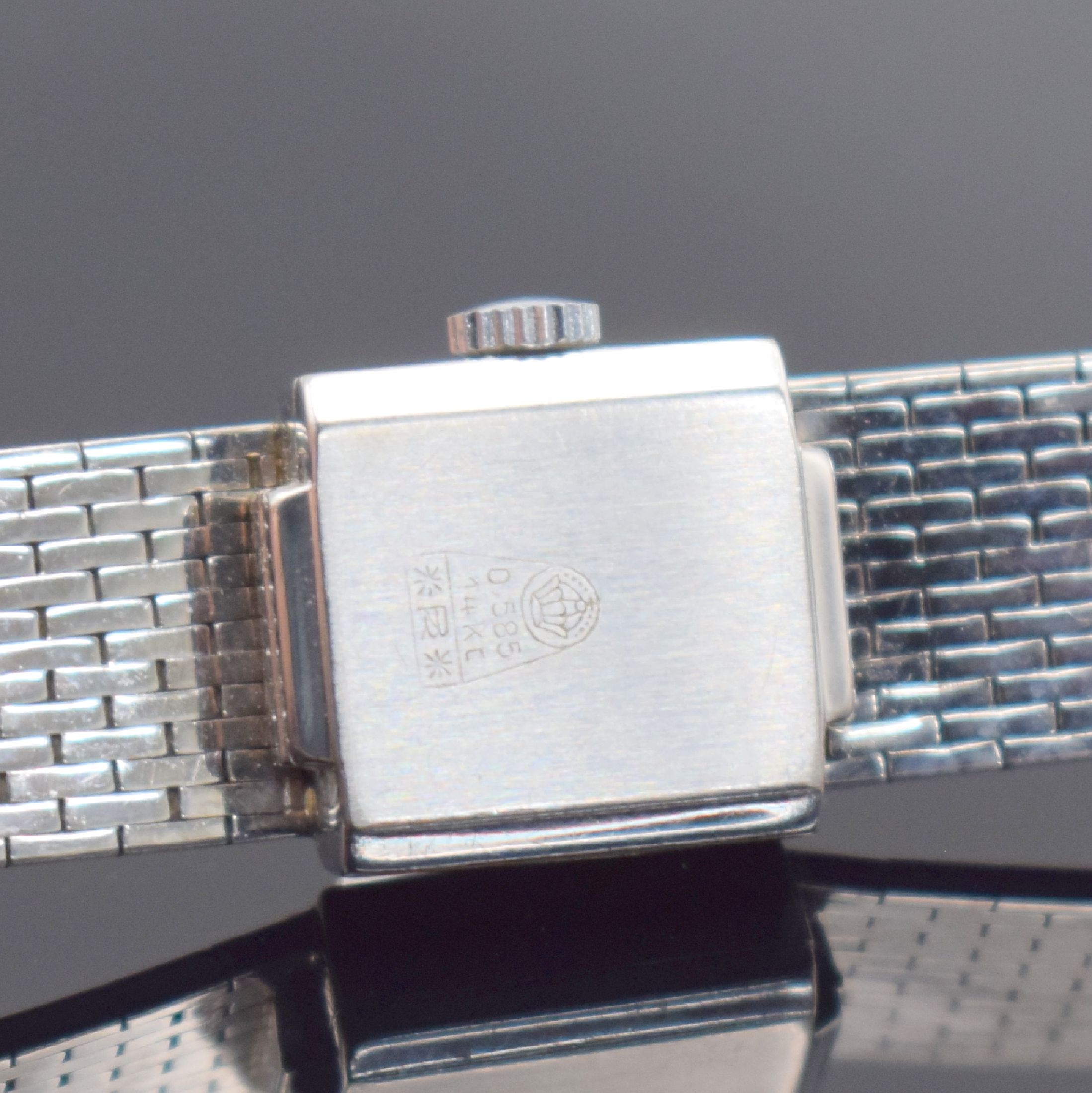 Detail c: PARA Klasse Damenarmbanduhr in WG 585/000, Schweiz um 1960, Handaufzug, WG 585/000 Band, Boden aufgedr., silb. strukt. Zifferbl. m. aufges. ...