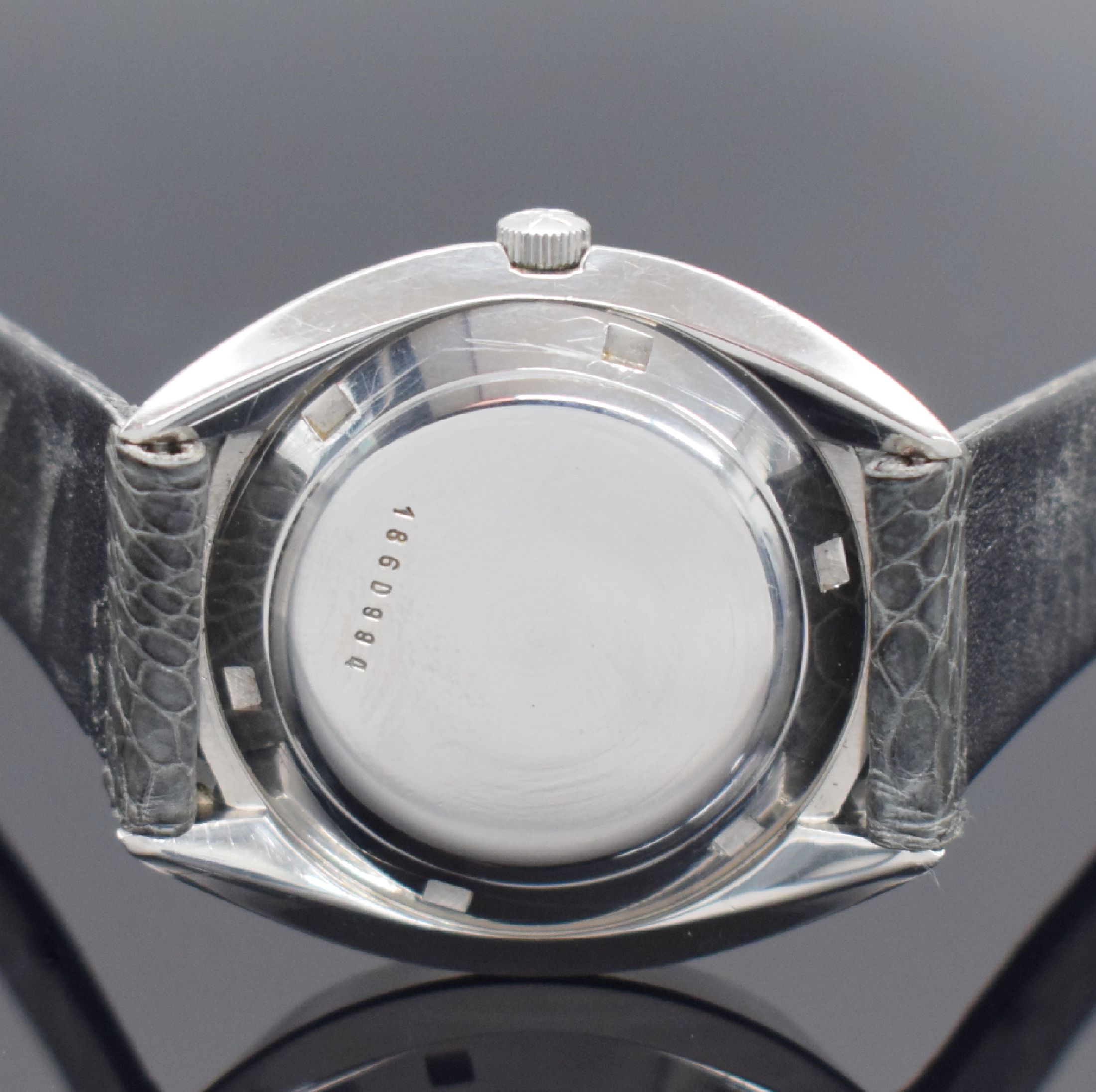 Detail c: ZENITH Captain Chronometer Herrenarmbanduhr in Stahl, Schweiz um 1970, Automatik, ovales Gehäuse, Boden geschr., silb. Zifferbl. m. aufges. ...