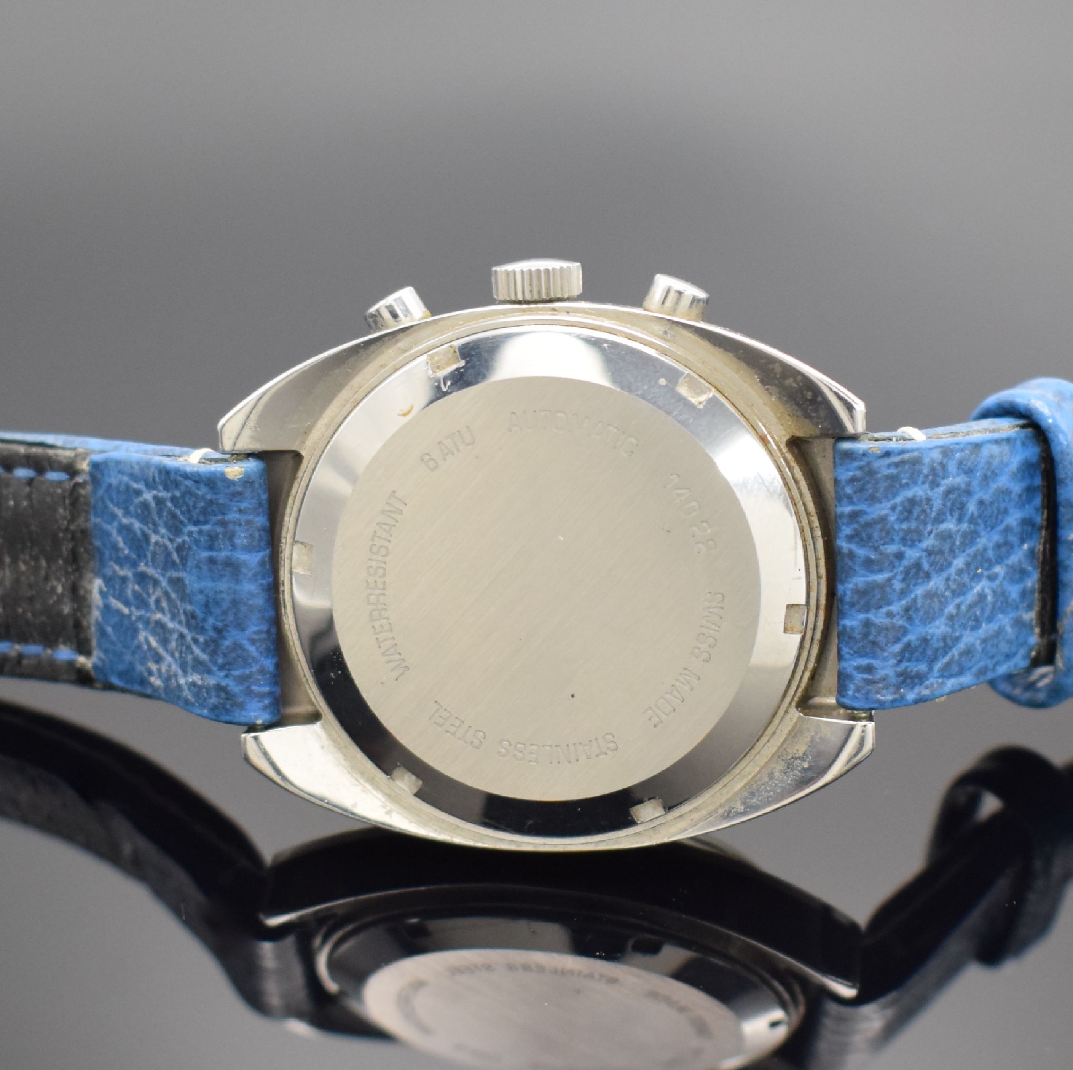 Detail c: BLUMUS Herrenchronograph in Stahl, Schweiz 1970, Handaufzug, matt. Geh., Boden m. Fehlsignatur "Automatik" verschr., silb. Zifferbl. m. ...