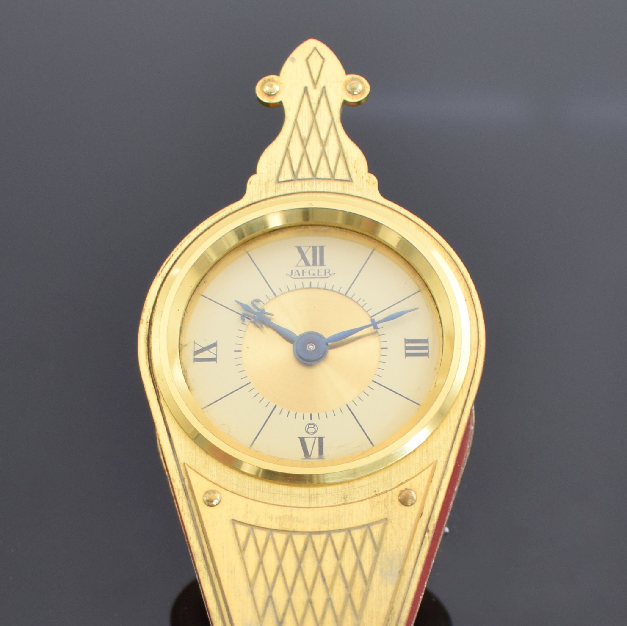Detail a: JAEGER Tisch-/Wanduhr in Form eines Blasebalgs mit 8-Tage-Werk Referenz 427, Schweiz um 1970, massiv. Messinggeh. verg., seitlich m. rotem Leder ...