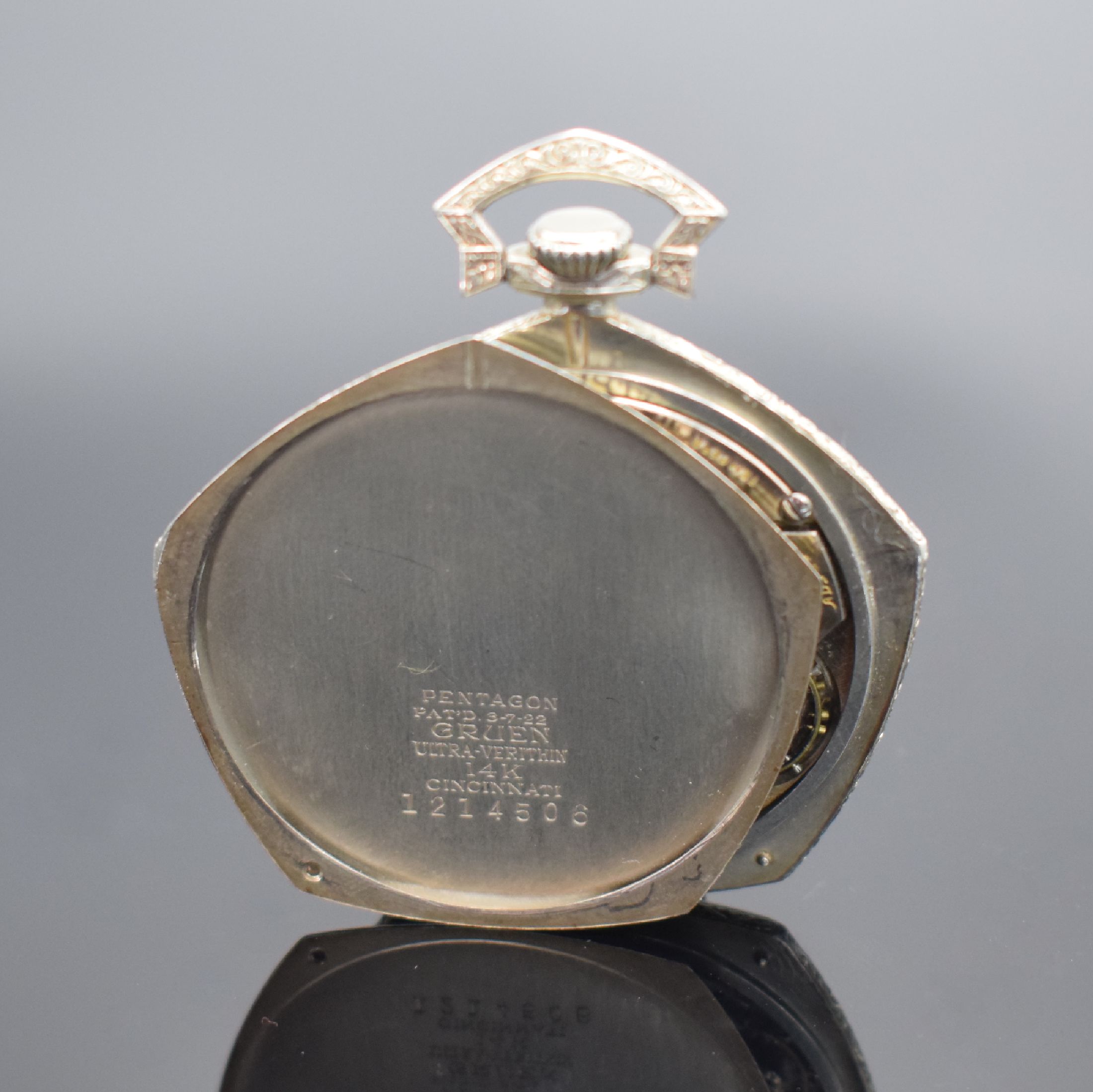 Detail e: GRUEN Precision ultra verithin offene Taschenuhr in WG 585/000, Schweiz/USA um 1930, Handaufzug, Gehäuserand emaill. & floral grav., aufgedr. Boden ...