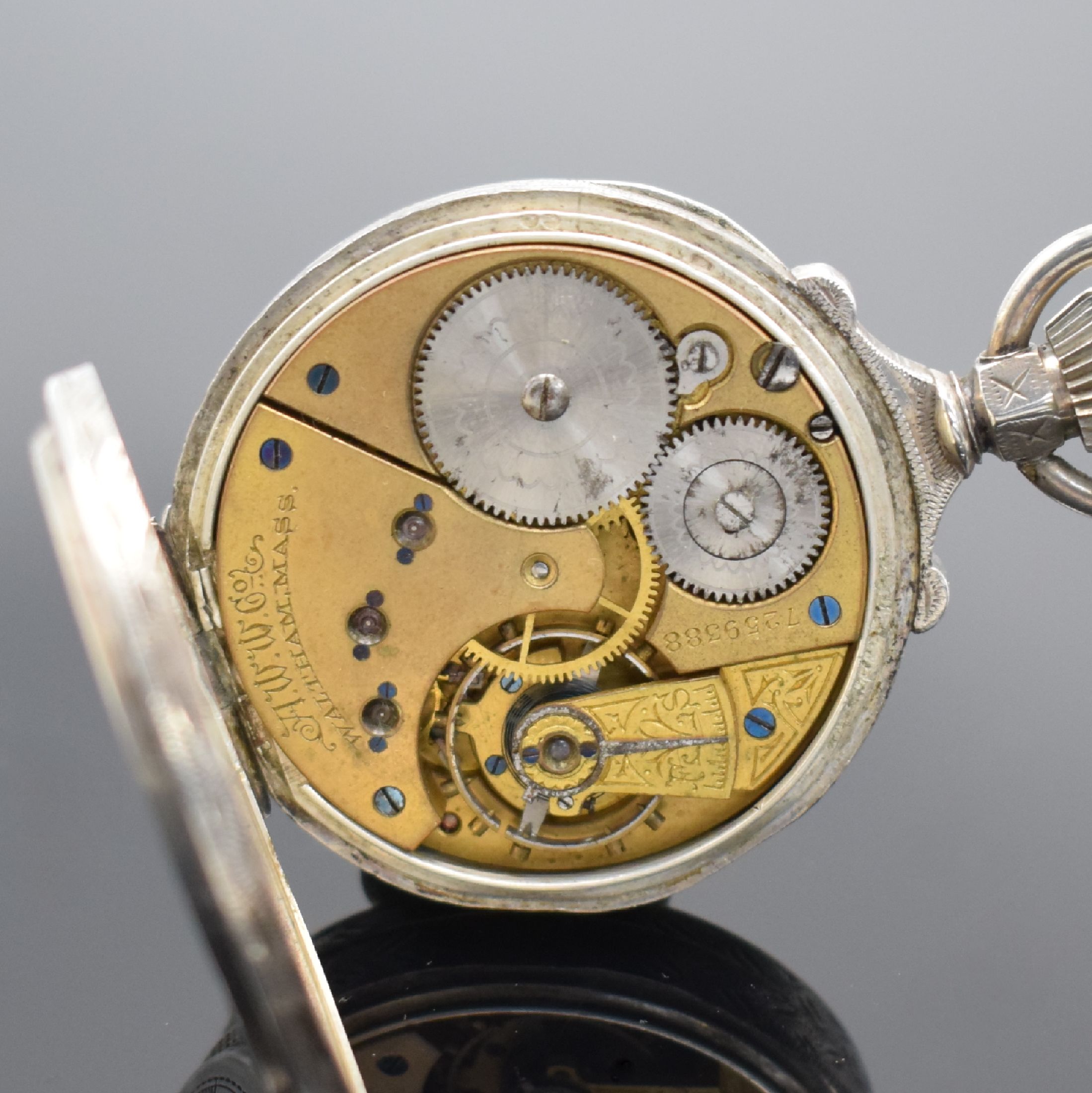 Detail l: Le GRAND à Dieppe frühes Spindelwerk mit Scheinpendel & 2 weitere Taschenuhren, Frankreich um 1720 / USA um 1900, 1. hohes verg. Werk m. ...