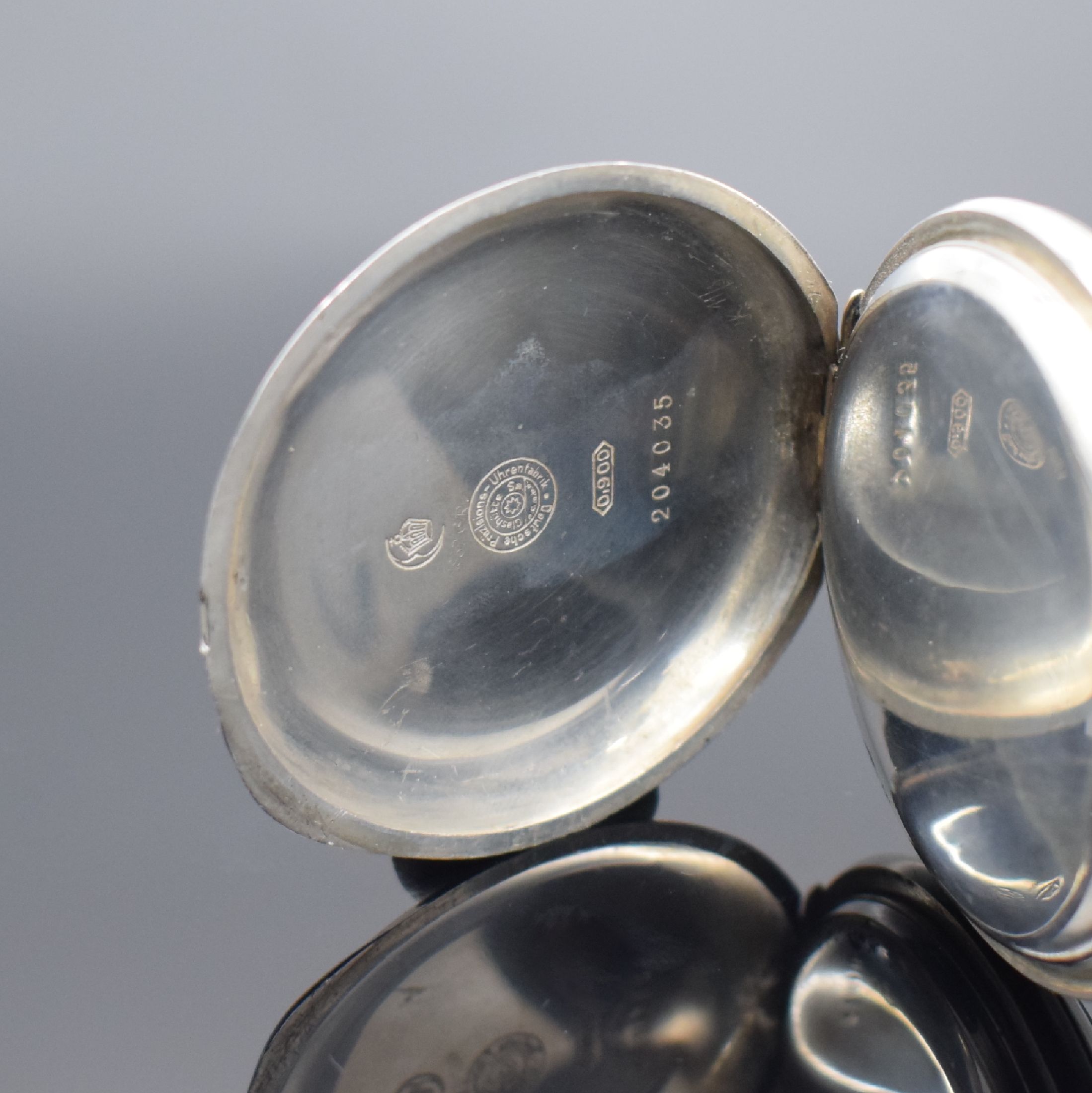 Detail b: DEUTSCHE PRÄZISIONSUHR ORIGINAL GLASHÜTTE offene silberne Taschenuhr, Deutschland um 1920, glattes Lucia-Geh. m. Goldscharnieren (1 x rep.), Krone ...