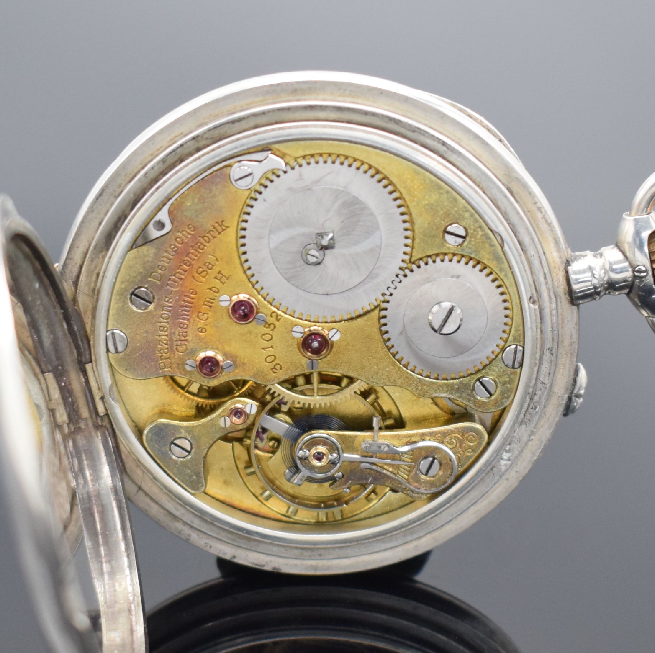Detail e: DEUTSCHE PRÄZISIONSUHR ORIGINAL GLASHÜTTE offene silberne Taschenuhr, Deutschland um 1920, glattes Lucia-Geh. m. Goldscharnieren (1 x rep.), Krone ...