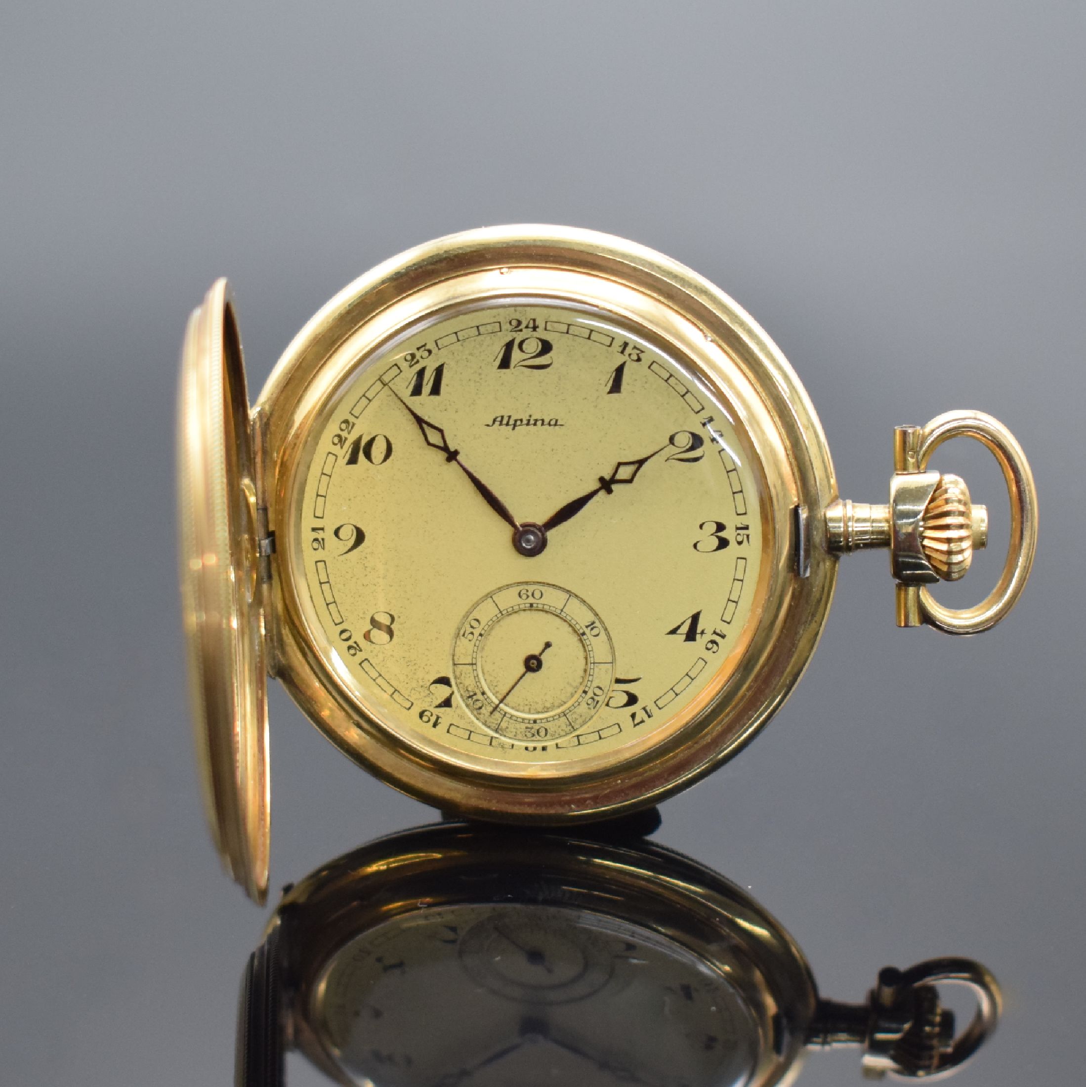Detail a: ALPINA Herrensavonette in GG 585/000 & 2 weitere Goldtaschenuhren, Schweiz um 1890 - 1920, 1. Alpina m. gut erhaltenem guill. Louis-XVI Geh., gold. ...