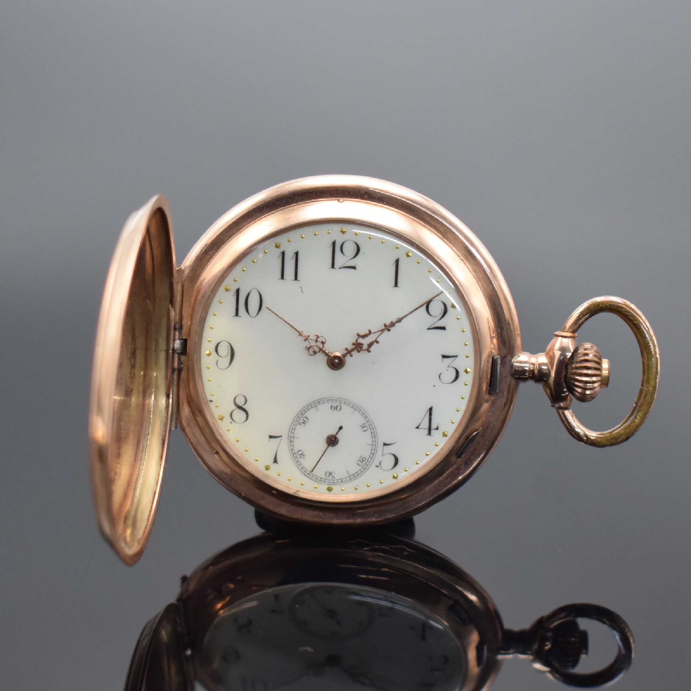 Detail e: ALPINA Herrensavonette in GG 585/000 & 2 weitere Goldtaschenuhren, Schweiz um 1890 - 1920, 1. Alpina m. gut erhaltenem guill. Louis-XVI Geh., gold. ...