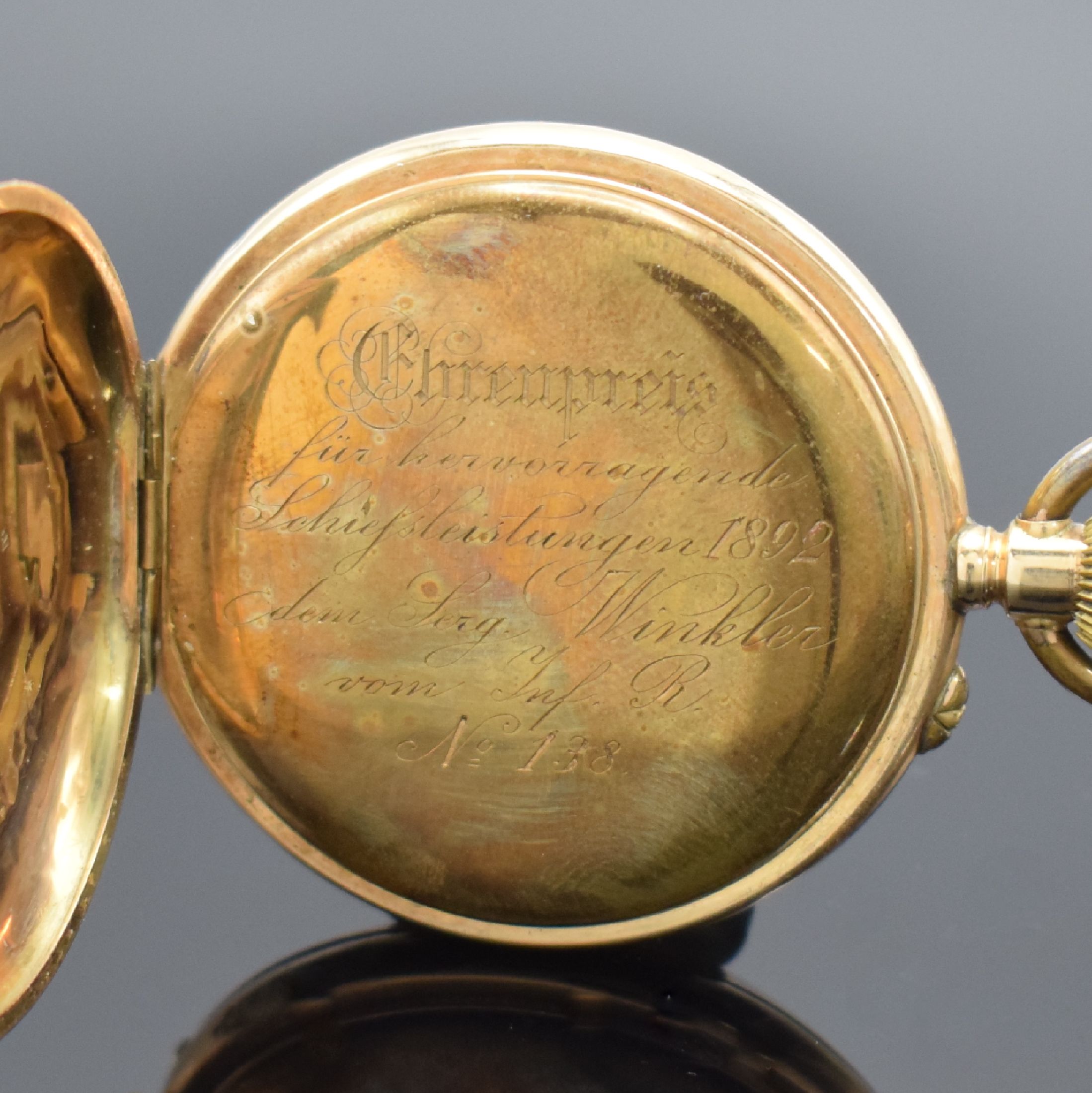 Detail m: ALPINA Herrensavonette in GG 585/000 & 2 weitere Goldtaschenuhren, Schweiz um 1890 - 1920, 1. Alpina m. gut erhaltenem guill. Louis-XVI Geh., gold. ...