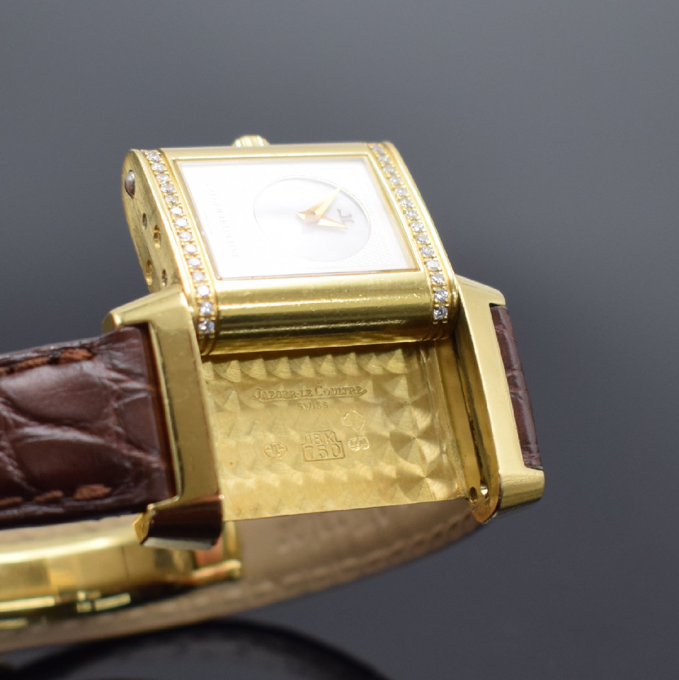 Detail c: Jaeger-LeCoultre Damenarmbanduhr Reverso Duetto in GG 750/000 mit Diamantenbesatz & original Faltschließe in GG 750/000 Referenz 266.1.44, Schweiz ...