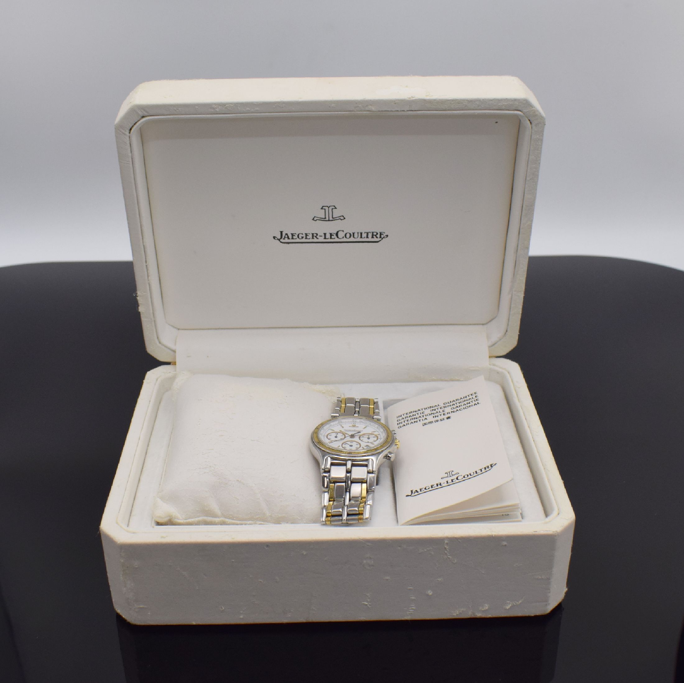 Detail e: Jaeger-LeCoultre Armbandchronograph Heraion Referenz 115.5.31, Schweiz um 1989, quarz, Edelstahl/Gold kombiniert inkl. Gliederband m. dopp. ...