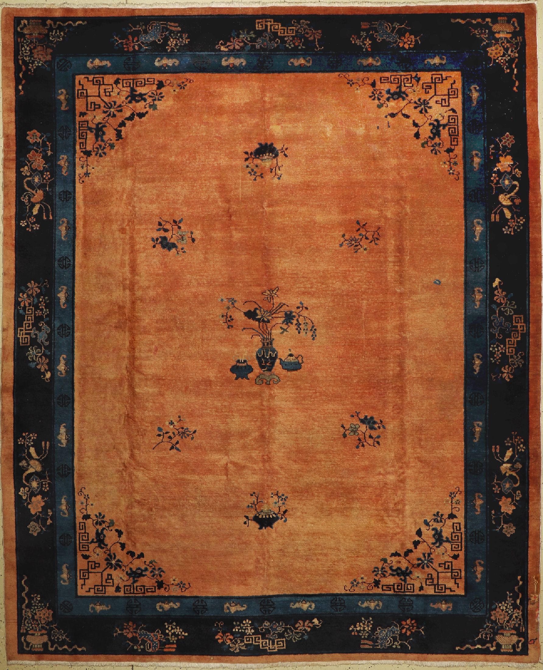 Antiker Peking, China, um 1900, Wolle auf Baumwolle, ca. 340 x 282 cm, EHZ: 4