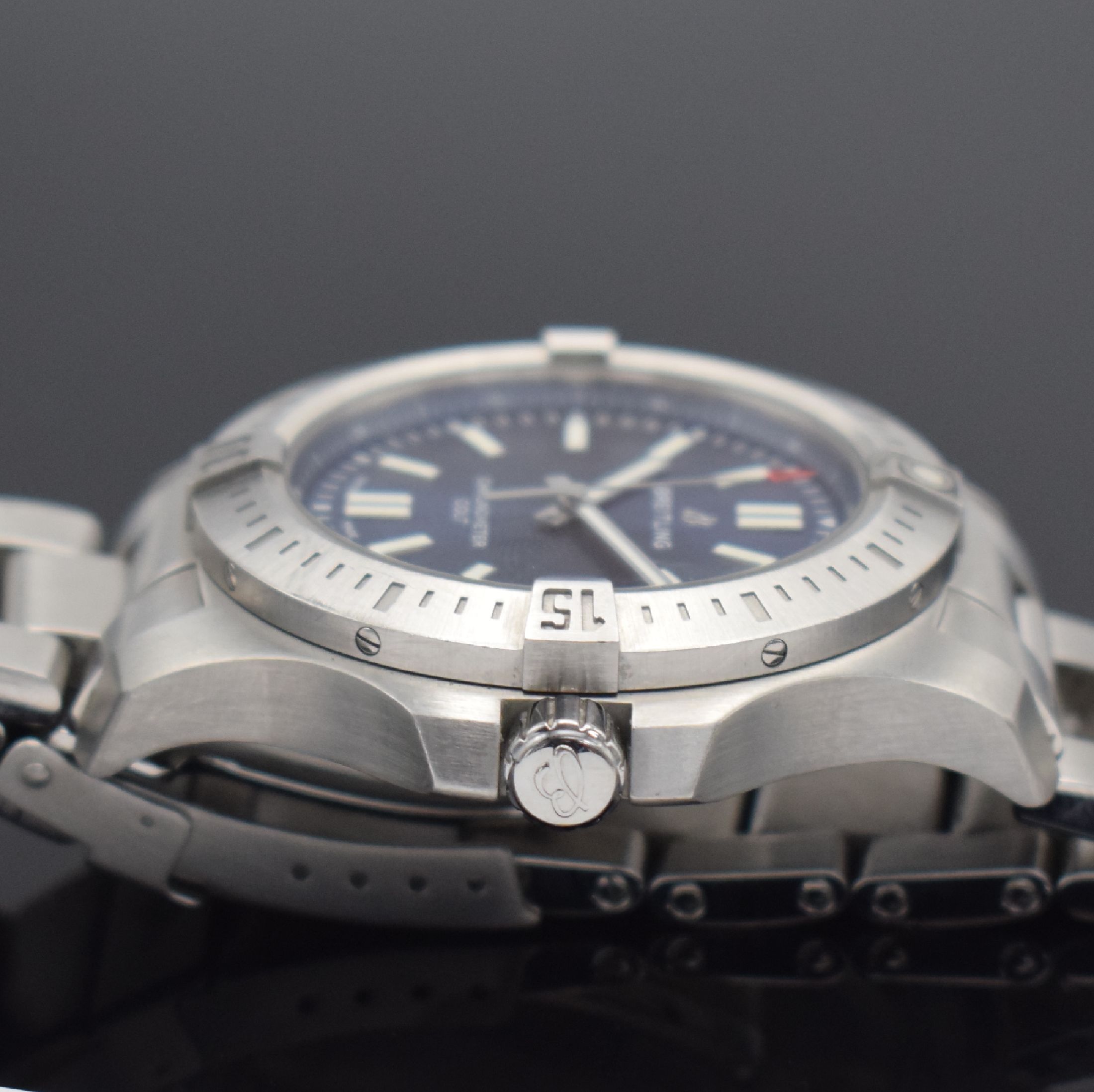 Detail e: BREITLING Chronomat Chronometer Colt sehr gut erhaltene Herrenarmbanduhr Referenz A17388, Schweiz um 2020, Automatik, verschr. Gehäuse in Edelst., ...
