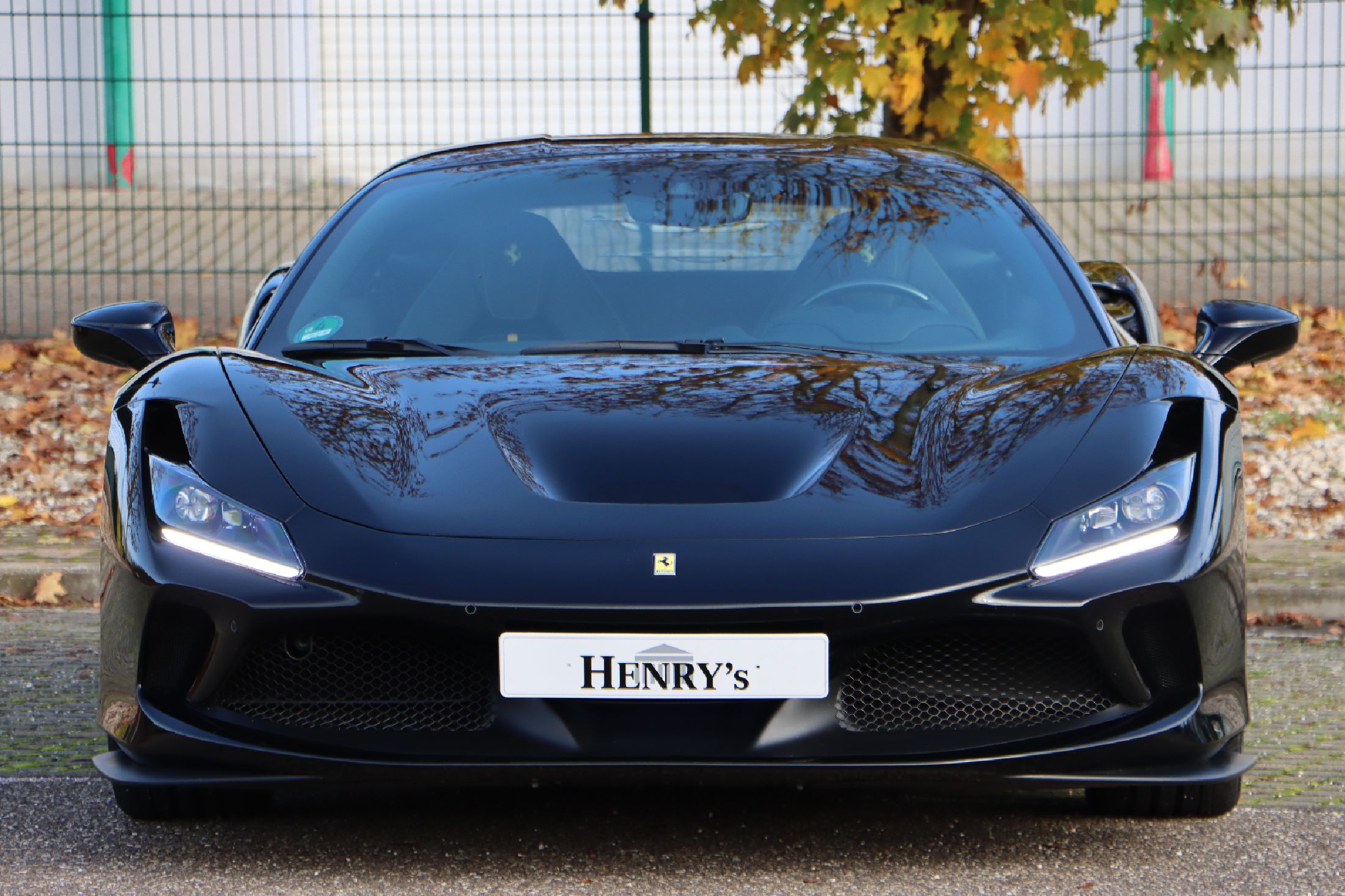 Detail a: Ferrari F8 Tributo, Fahrgestellnummer: ZFF92KNB000267618, EZ 07/2021, deutsches Fahrzeug aus 1. Hand, Laufleistung 2.500 km, HU 07/2024, 530 kW/720 ...