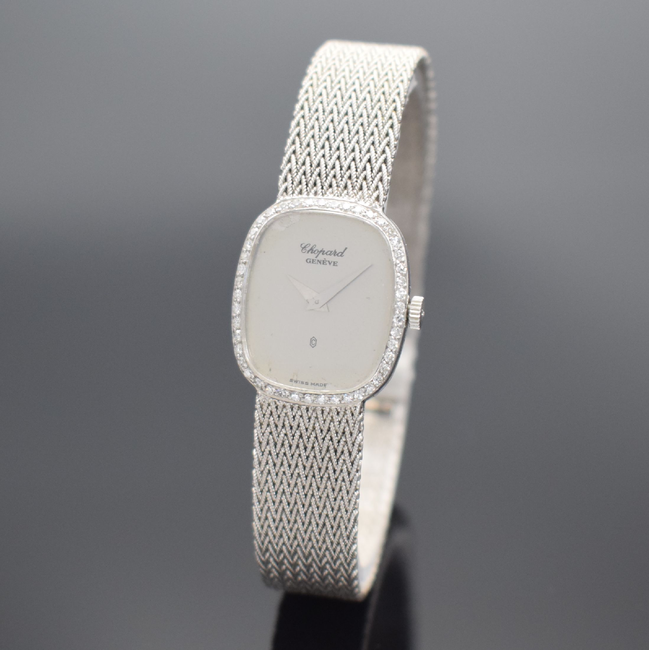 CHOPARD Damenarmbanduhr in WG 750/000 Referenz 5147, Schweiz um 1990, quarz, 2-teil. Geh., Boden aufgedr., Lünette aufw. m. Diamanten bes., silb. ...