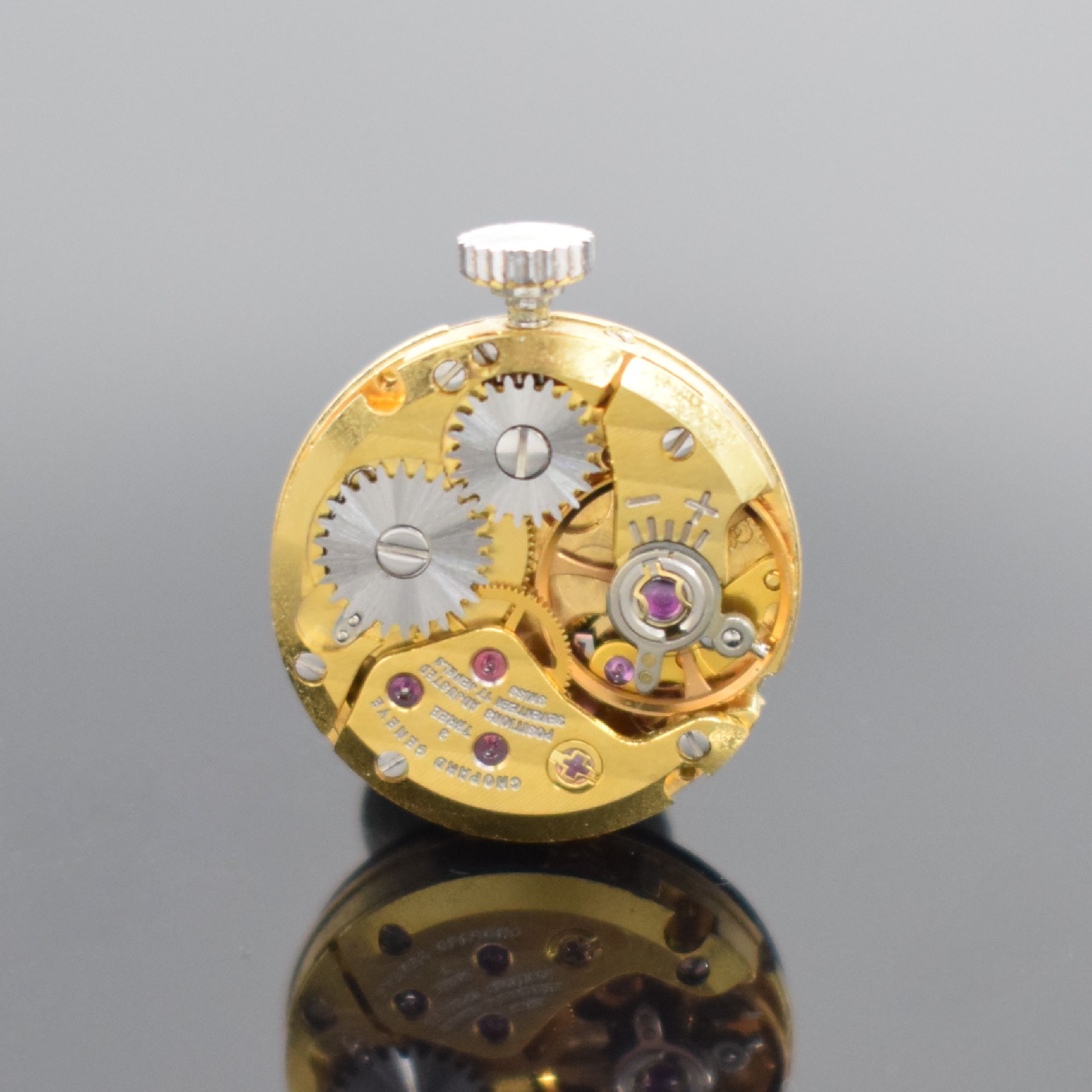 Detail f: CHOPARD Damenarmbanduhr in WG 750/000 Referenz G 3023 1, Schweiz um 1980, Handaufzug, 2- teil. Geh., Boden aufgedr., Bandansätze m. Diamanten bes., ...