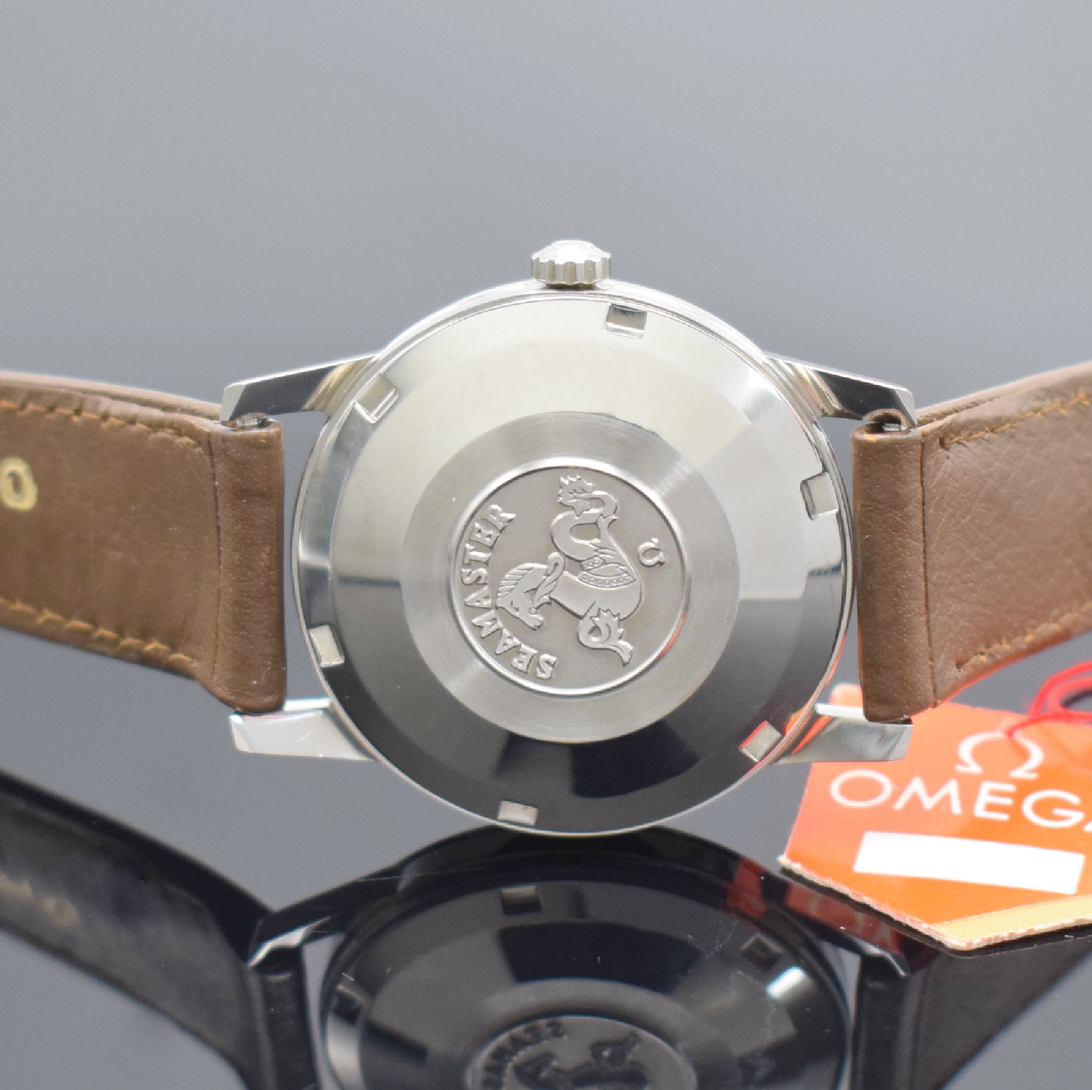 Detail c: OMEGA Geneve nahezu neuwertige Herrenarmbanduhr in Stahl mit Kaliber 591 Referenz 14704 SC-61, Schweiz um 1961, Automatik, 2-teil. Geh., Boden ...