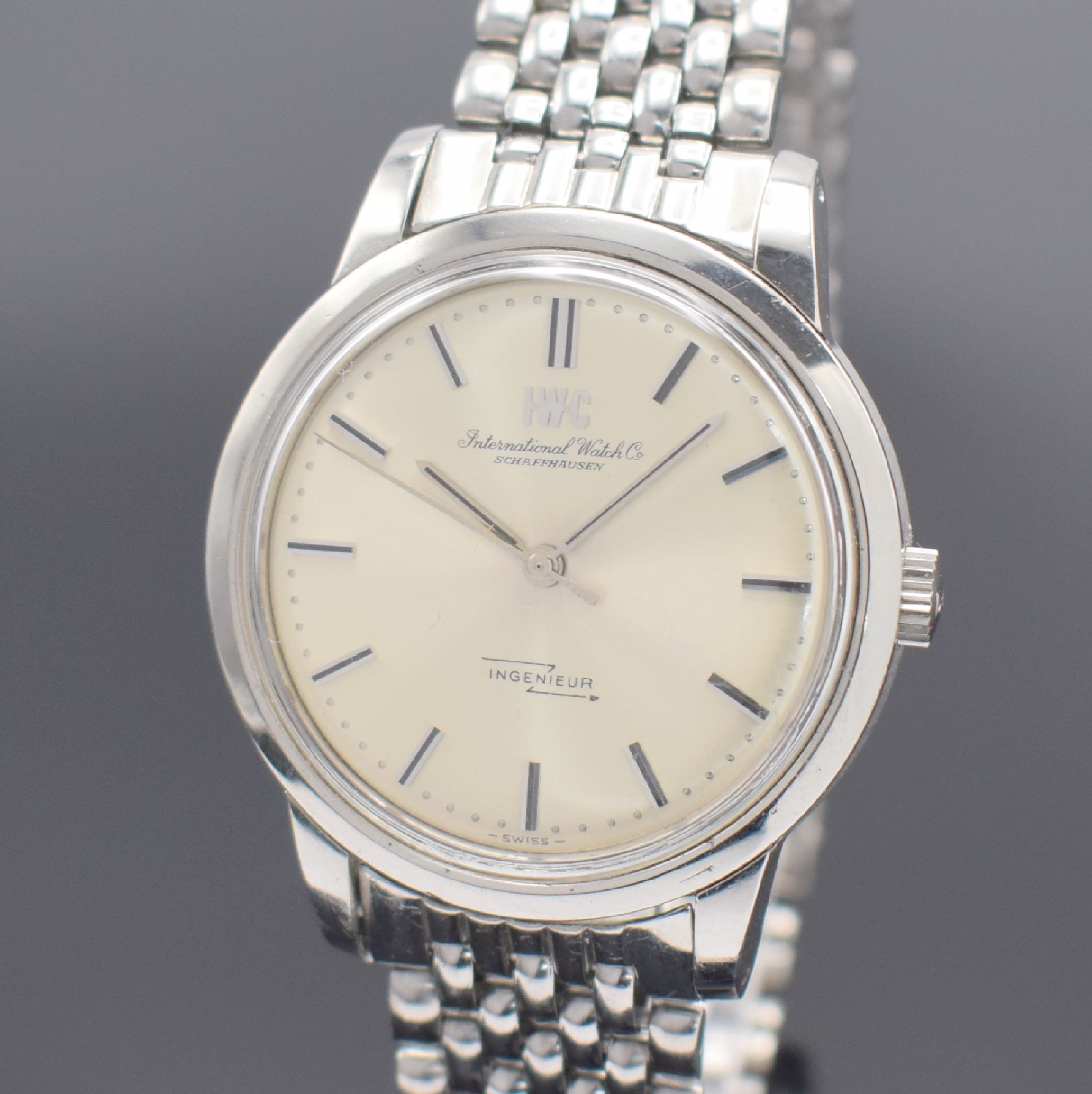Detail a: IWC Ingenieur Herrenarmbanduhr in Stahl Referenz 666, Schweiz um 1957, Automatik, Geh. mit Weicheisen-Innengeh., Boden geschr., orig. Gay Freres ...