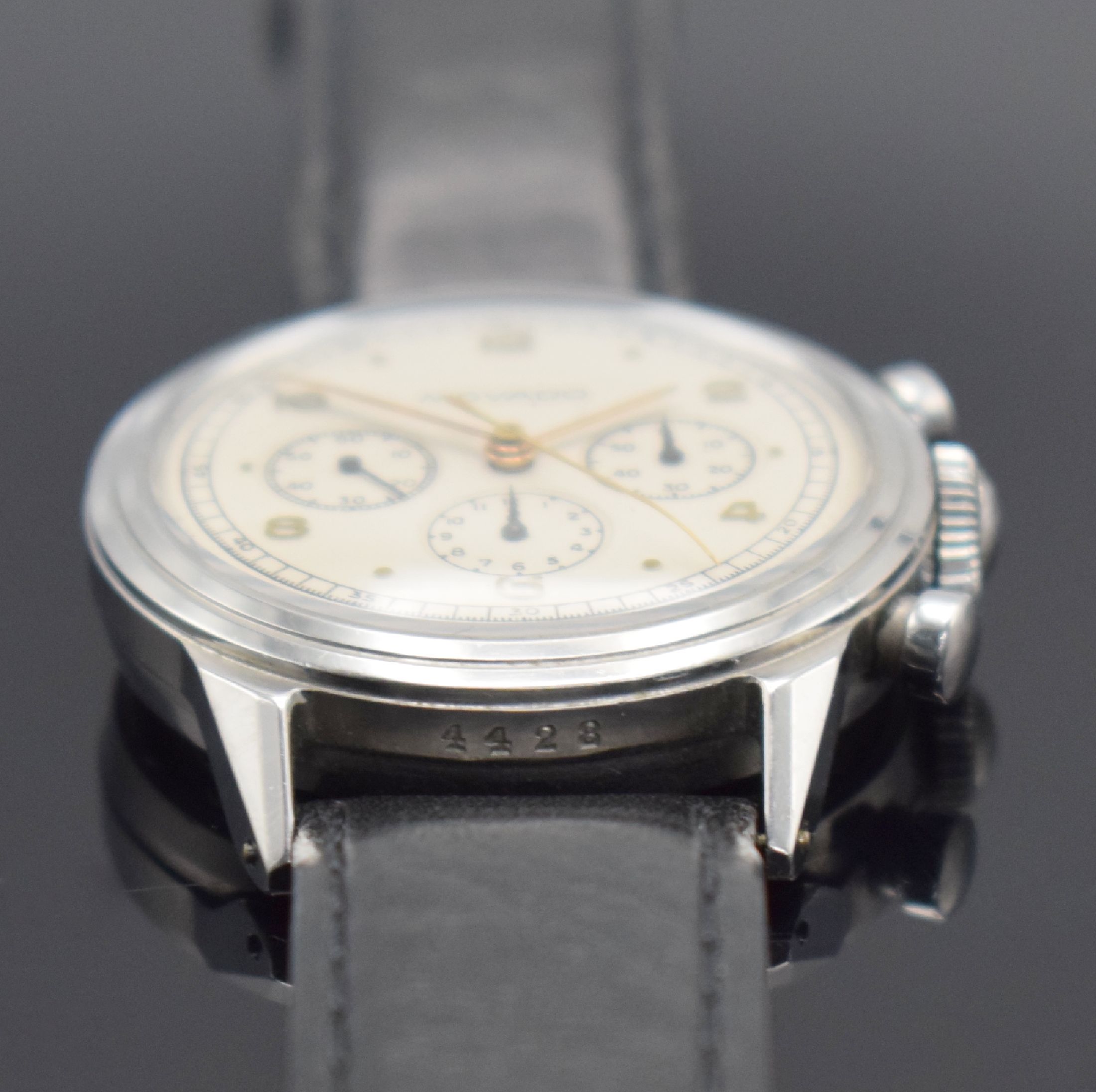 Detail c: MOVADO Chronograph in Stahl mit Kaliber 90, Schweiz um 1955, Handaufzug, 2-teil. Gehäuse, Boden geschr., silb. Zifferbl. rest., gold. Std.-Ind., ...