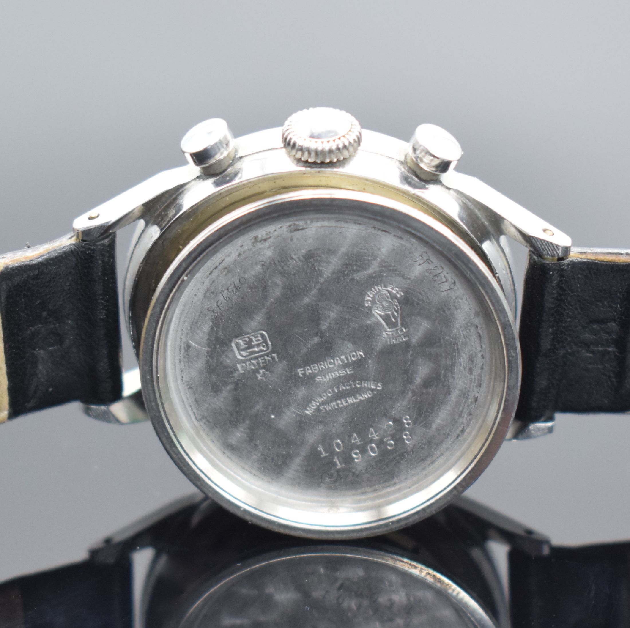Detail f: MOVADO Chronograph in Stahl mit Kaliber 90, Schweiz um 1955, Handaufzug, 2-teil. Gehäuse, Boden geschr., silb. Zifferbl. rest., gold. Std.-Ind., ...