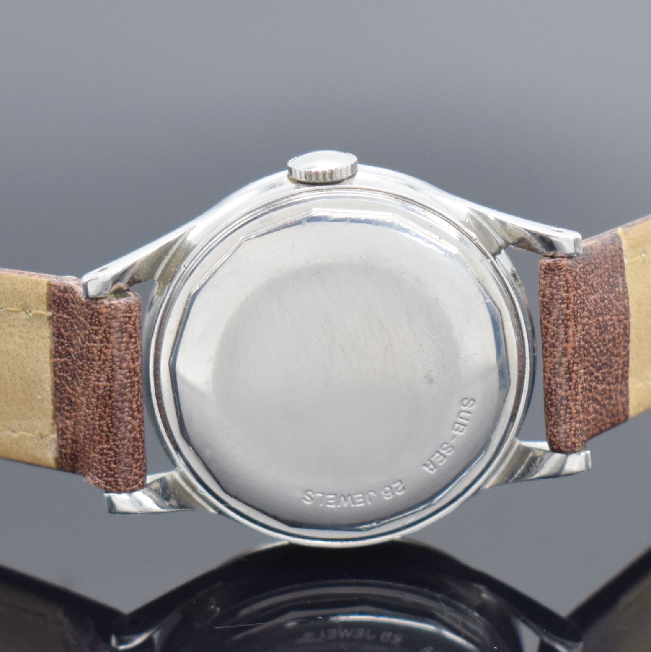 Detail b: MOVADO Kingmatic Chronometer Herrenarmbanduhr , Schweiz um 1965, Automatik, Sub-Sea Geh. in Stahl m. verschr. Boden, schönes silb. Zifferbl. m. ...