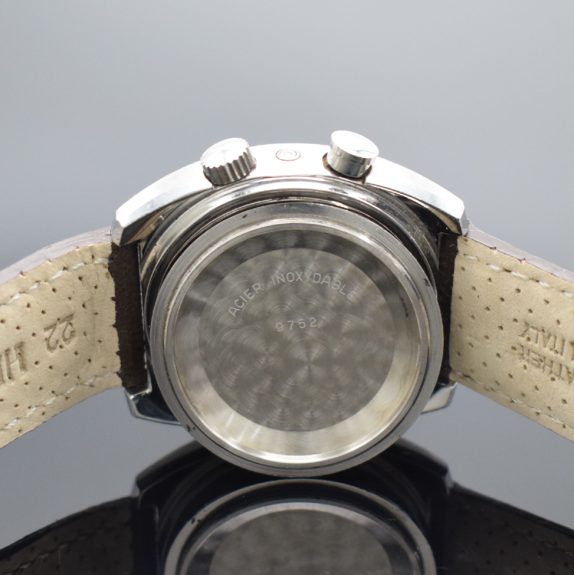 Detail f: LEMANIA Armbandwecker in Stahl, Schweiz um 1970, Automatik, tonneauförm. Geh., Boden geschr., silb. Zifferbl. m. aufges. Std.-Ind., schwarze Zeiger, ...