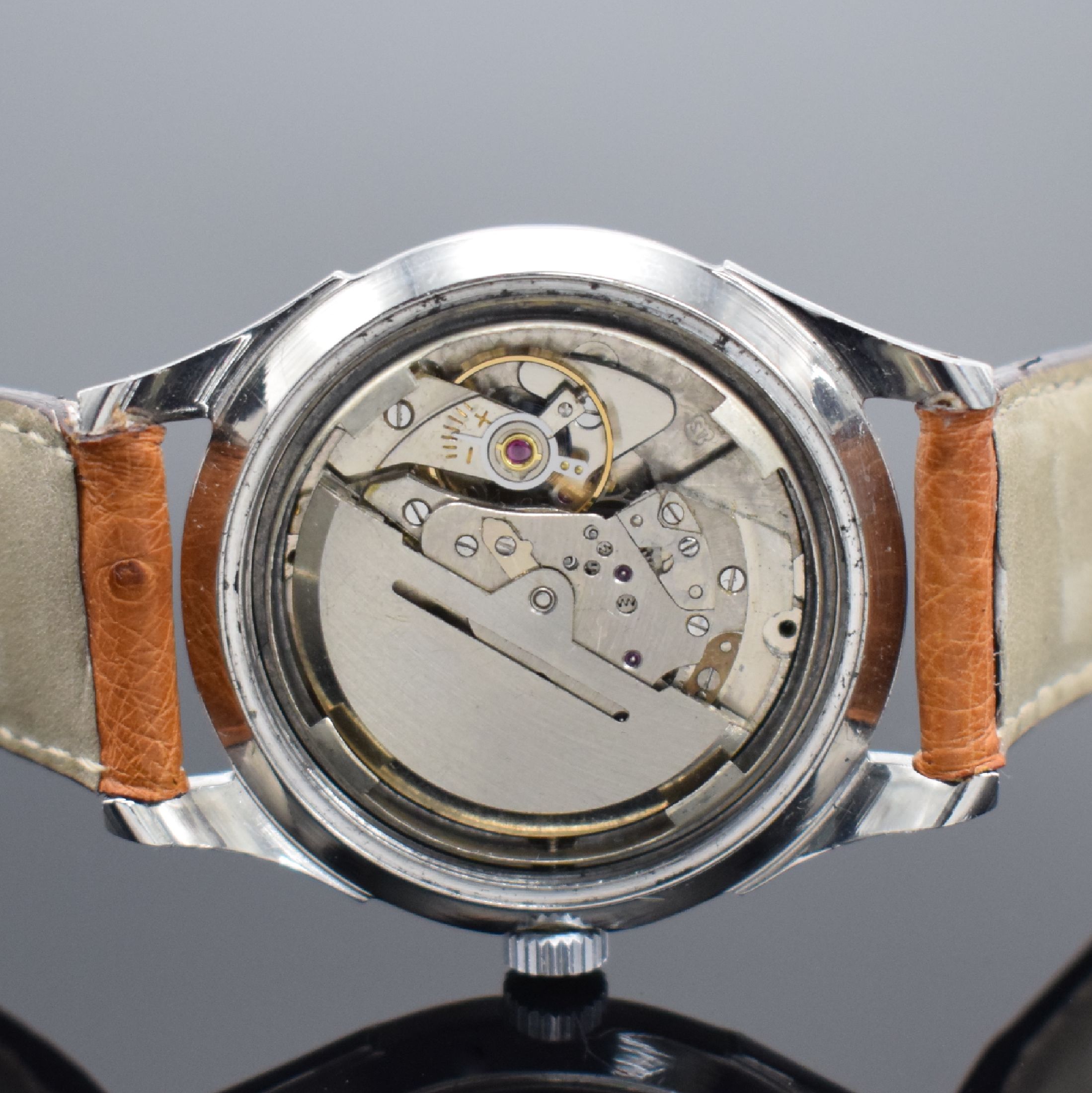 Detail d: PRONTO Reserv-O-Graf seltene Herrenarmbanduhr in Stahl mit Gangreserveanzeige, Schweiz um 1950, Automatik, 2-teil. Geh., Boden bez. Mulco verschr., ...