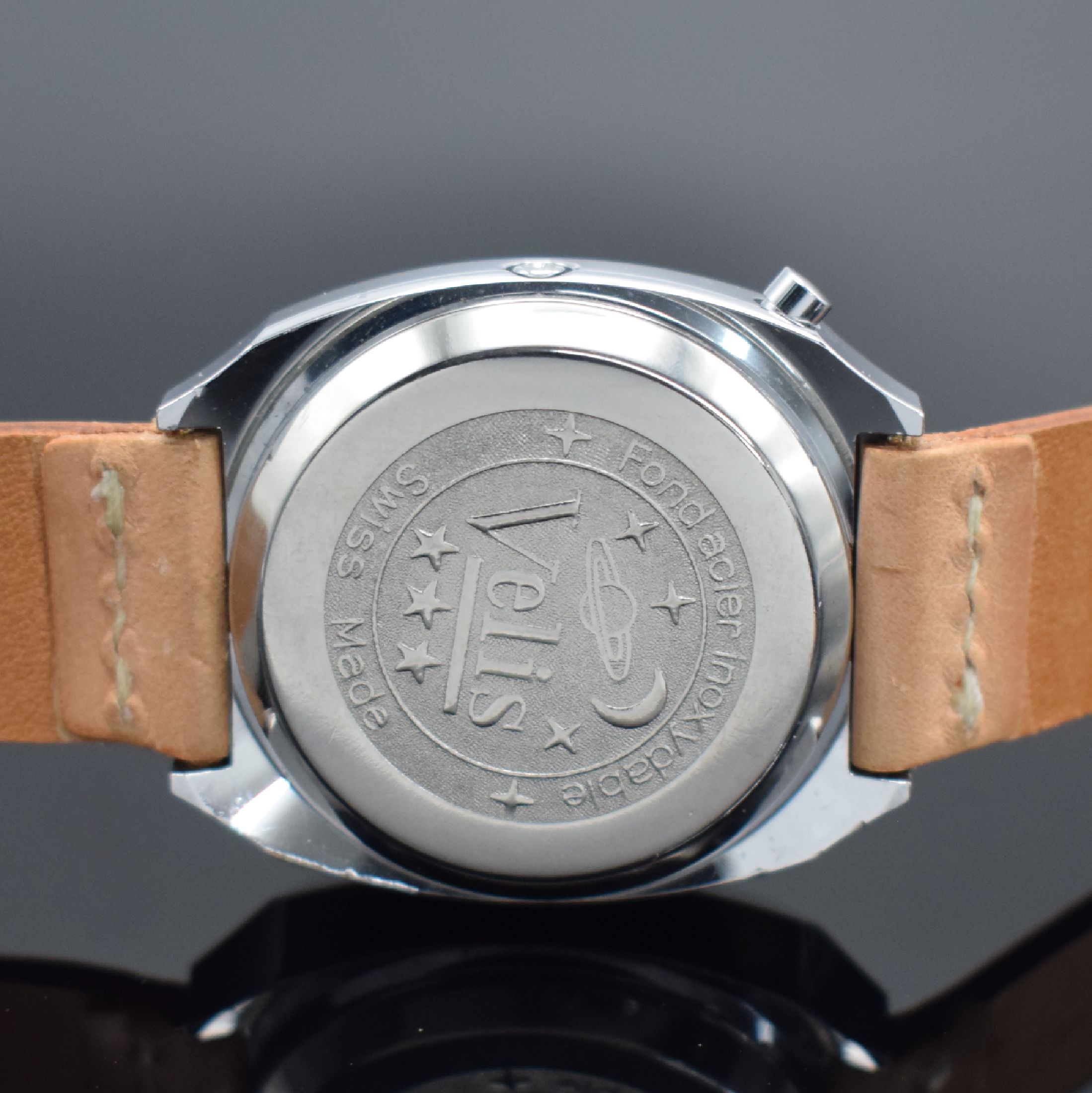 Detail c: VELIS Herrenarmbanduhr mit LED-Anzeige in Stahl, Schweiz um 1975, quarz, Boden aufgedr., digitale Anzeige v. Zeit, Monat & Datum, Einstellung d. ...