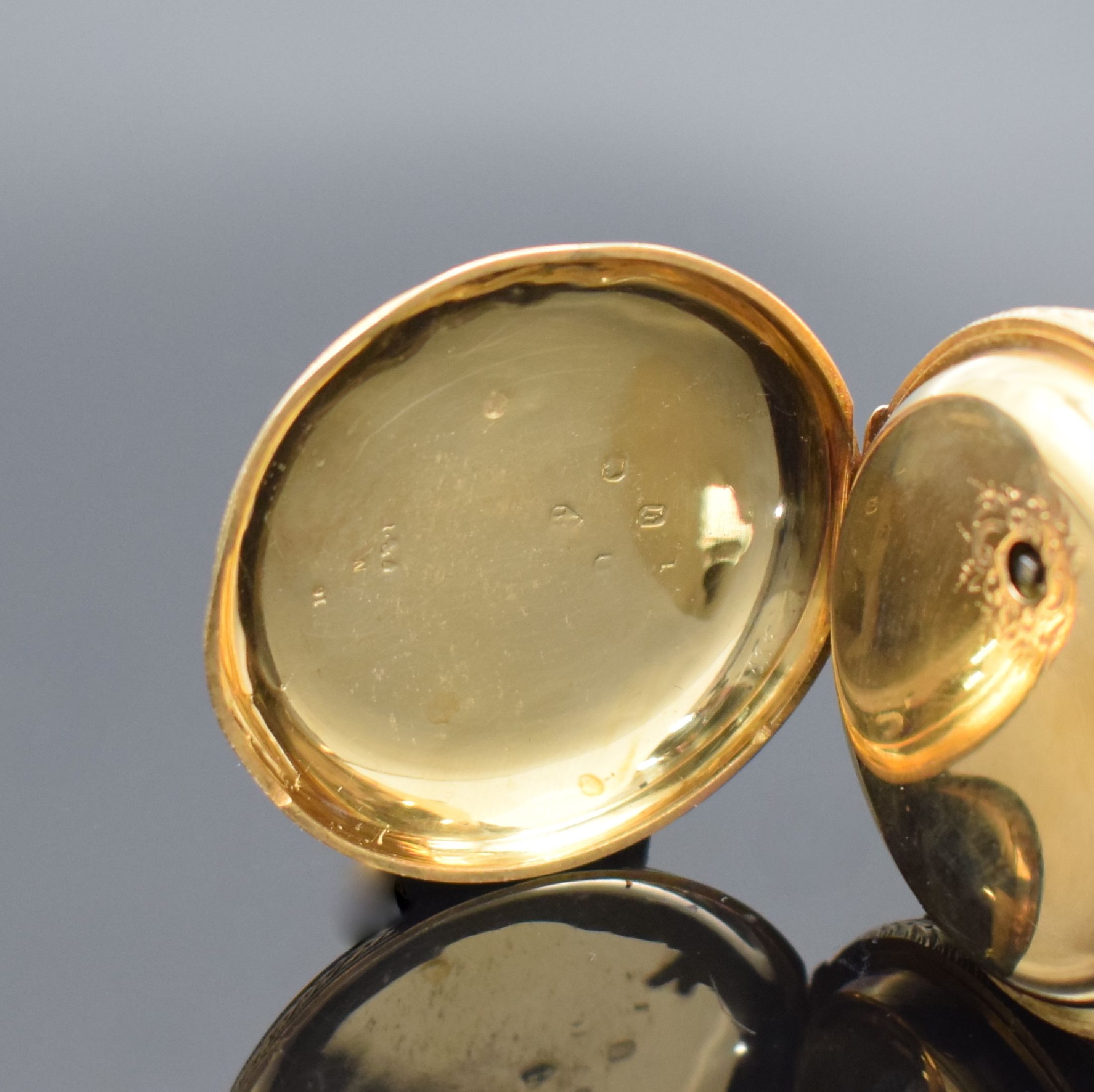 Detail g: 3 offene Goldtaschenuhren in GG 750/000, England / Schweiz um 1880 - 1900, 1. schwere englische Spitzzahnanker-Uhr im vollgrav. Geh., Emailzifferbl., ...