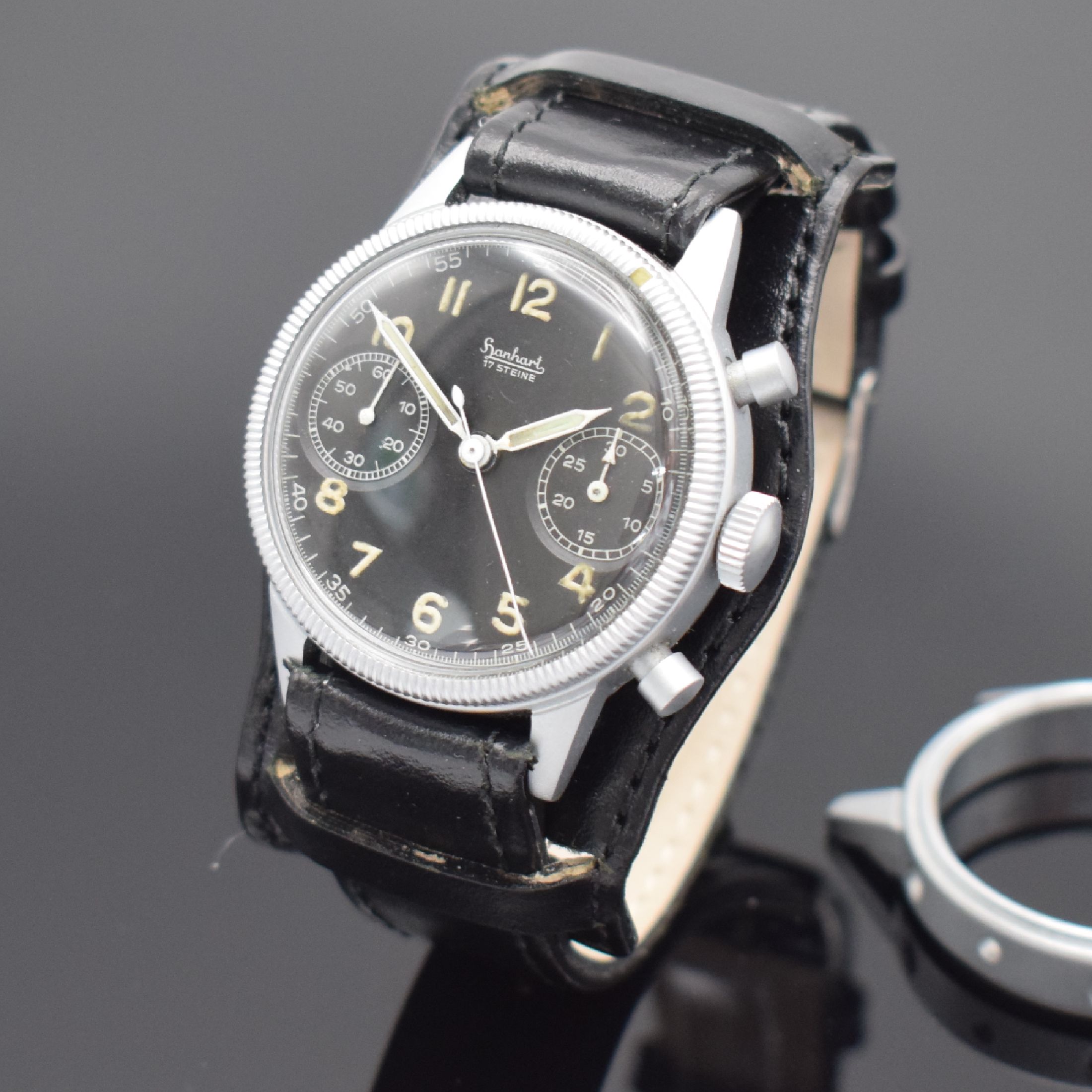 Detail c: HANHART Flyback Fliegerchronograph der Bundeswehr Typ 417, Deutschland um 1960, Handaufzug, verchr. Messinggeh., Boden aufgedr., beids. drehb. ...