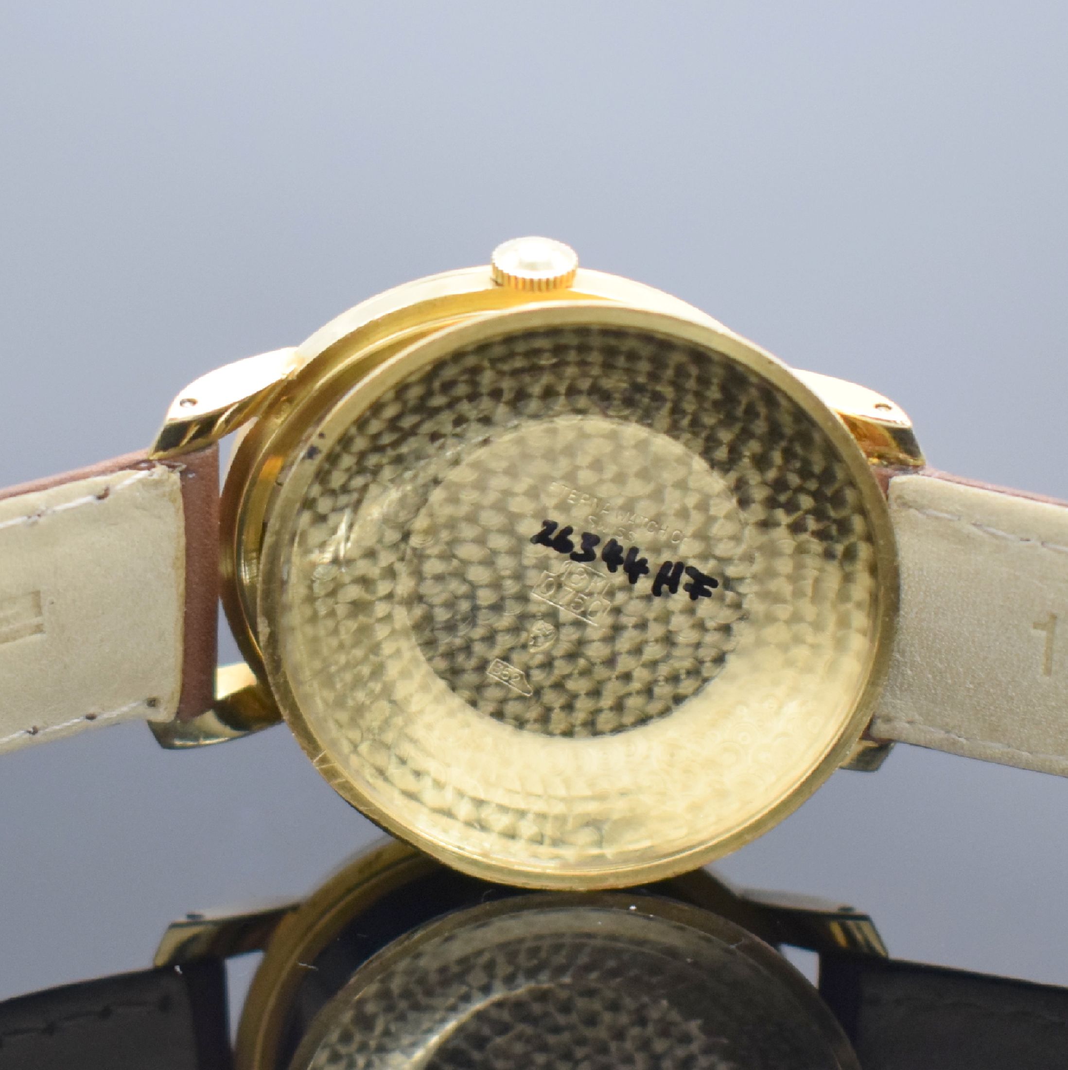 Detail f: ETERNA-MATIC Herrenarmbanduhr in GG 750/000, Schweiz um 1955, Automatik, 3-teil. Gehäuse, Boden & Glasrand aufgedr., silb. Duoton- Zifferbl. m. ...