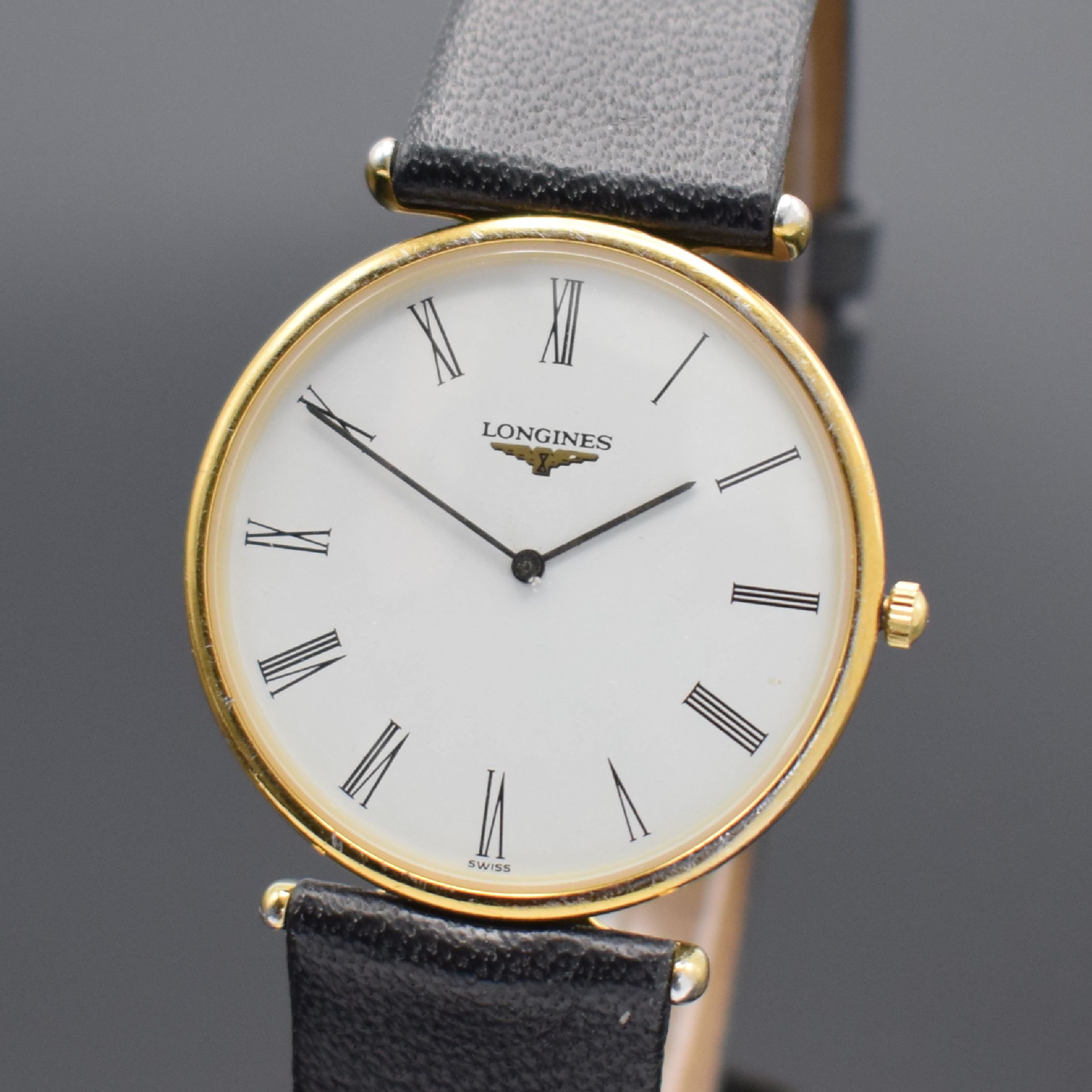 Detail a: LONGINES Armbanduhr La Grande Classique, Schweiz um 1995, Ref. L4.635.2, quarz, verg. Geh., Boden 6-fach verschr., weißes Zifferbl. m. röm. Zahlen, ...