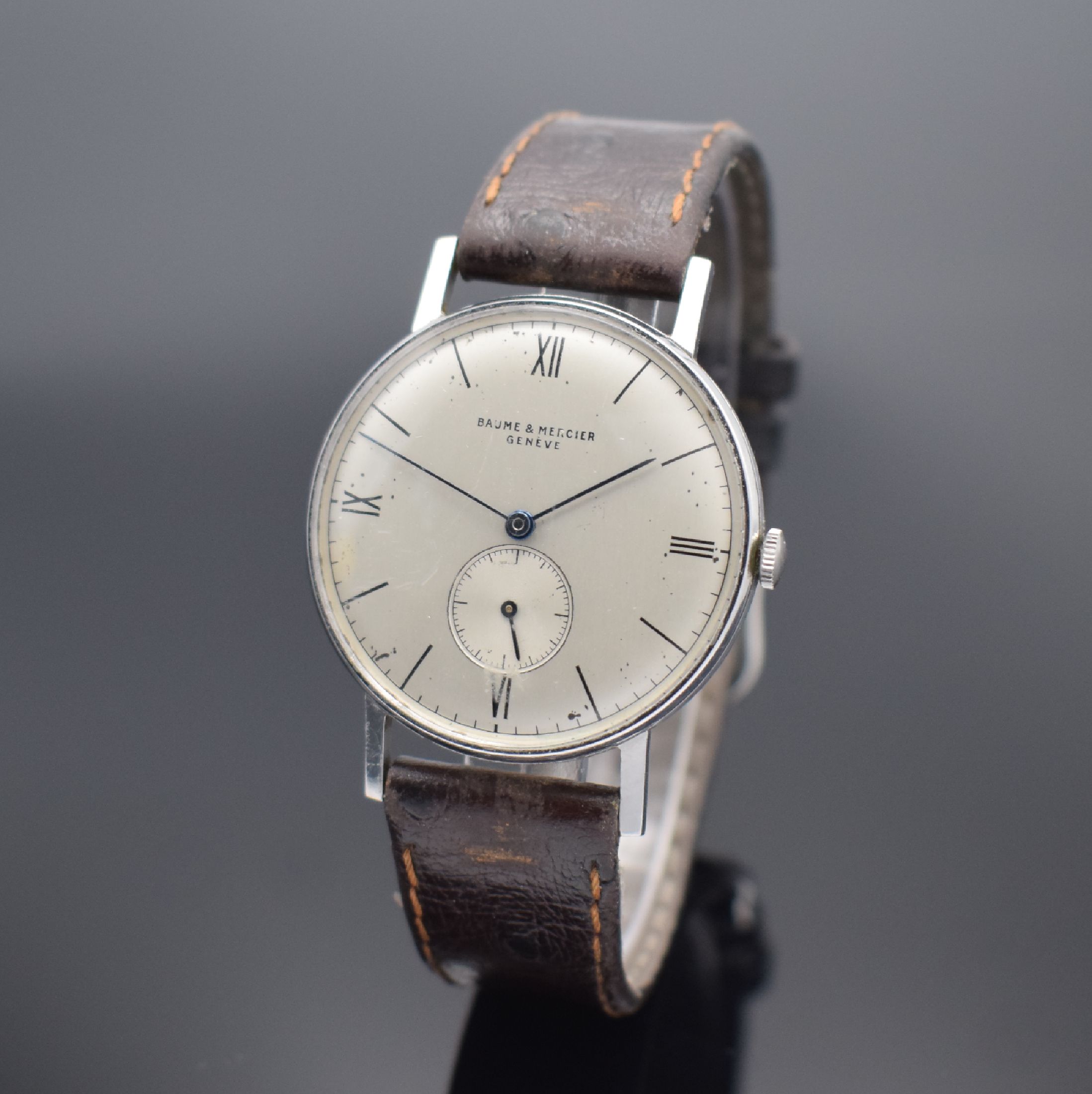 Detail f: GLYCINE & BAUME MERCIER 2 Herrenarmbanduhren in Stahl, Schweiz, 1) Baume & Mercier um 1940, Boden aufgedr., silb. Zifferbl. fl., gebl. Zeiger, Kal. ...