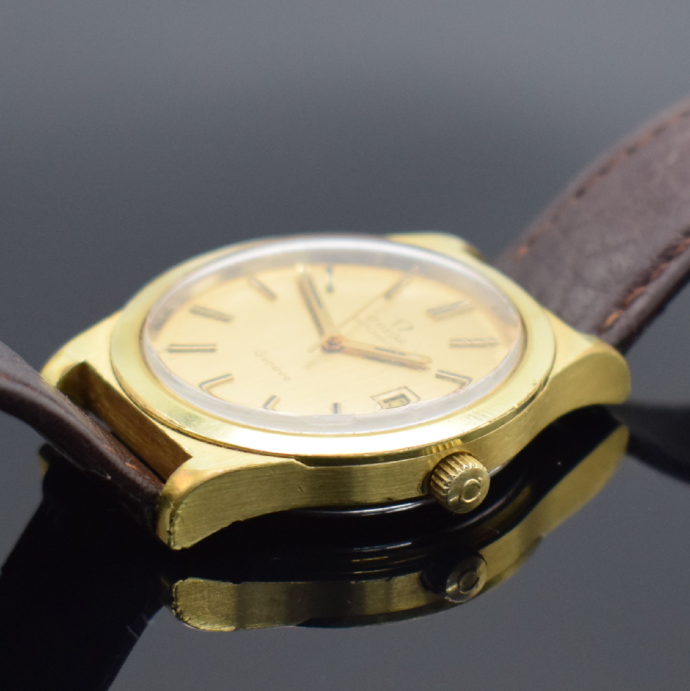 Detail b: OMEGA & ZENITH 2 vergoldete Herrenarmbanduhren, Schweiz um 1970, Automatik, 1) Omega mit geschr. Boden, gold. Zifferbl., Datum, verg. Werk Kal. 1012, ...
