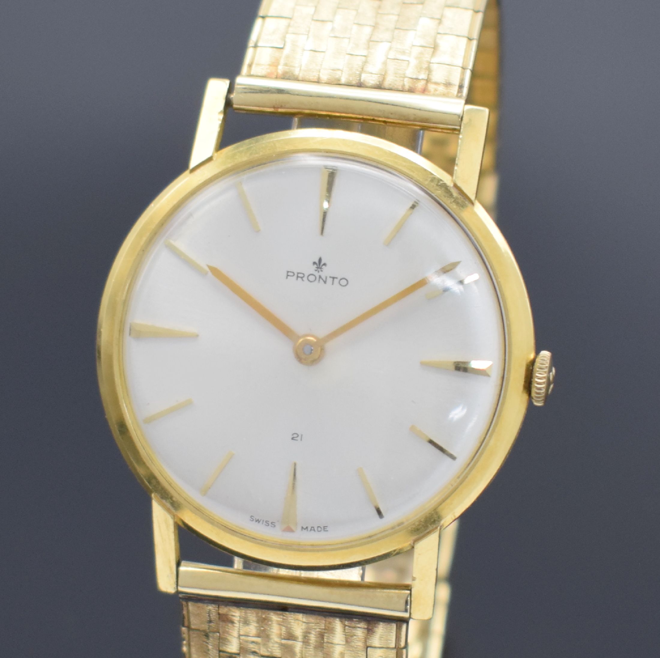 Detail a: PRONTO Herrengolduhr in GG 750/000 mit Band in GG 585/000, Schweiz um 1960, Handaufzug, 2 -teil. Geh., Boden aufgedr., neutr. Goldband später, silb. ...