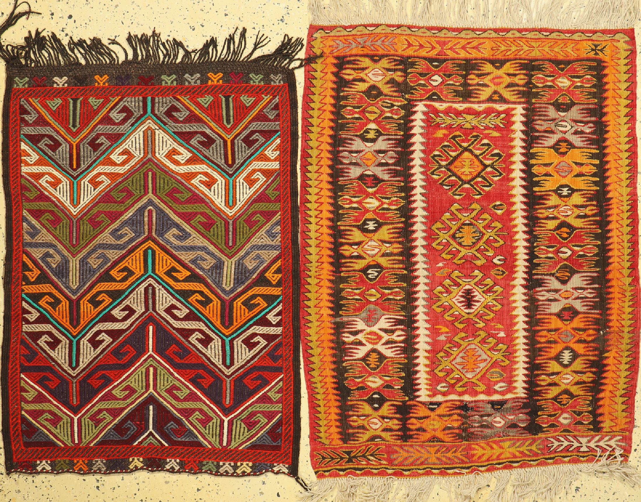 Konvolut 2 Türkische Flachgewebe, Türkei, um 1920/1930, Wolle auf Wolle, ca. 118 x 88 cm, EHZ: 3-4