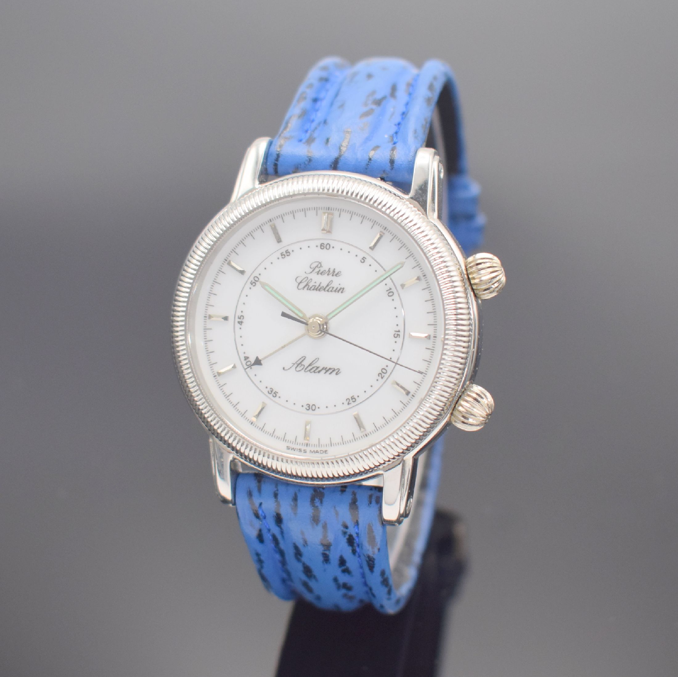 PIERRE CHATELAIN Reveil Herrenarmbanduhr mit Wecker, Schweiz um 2000, Handaufzug, Boden 4-fach verschr., Krone b. 4 f. Zeigerstellung, Krone b. 2 f. ...