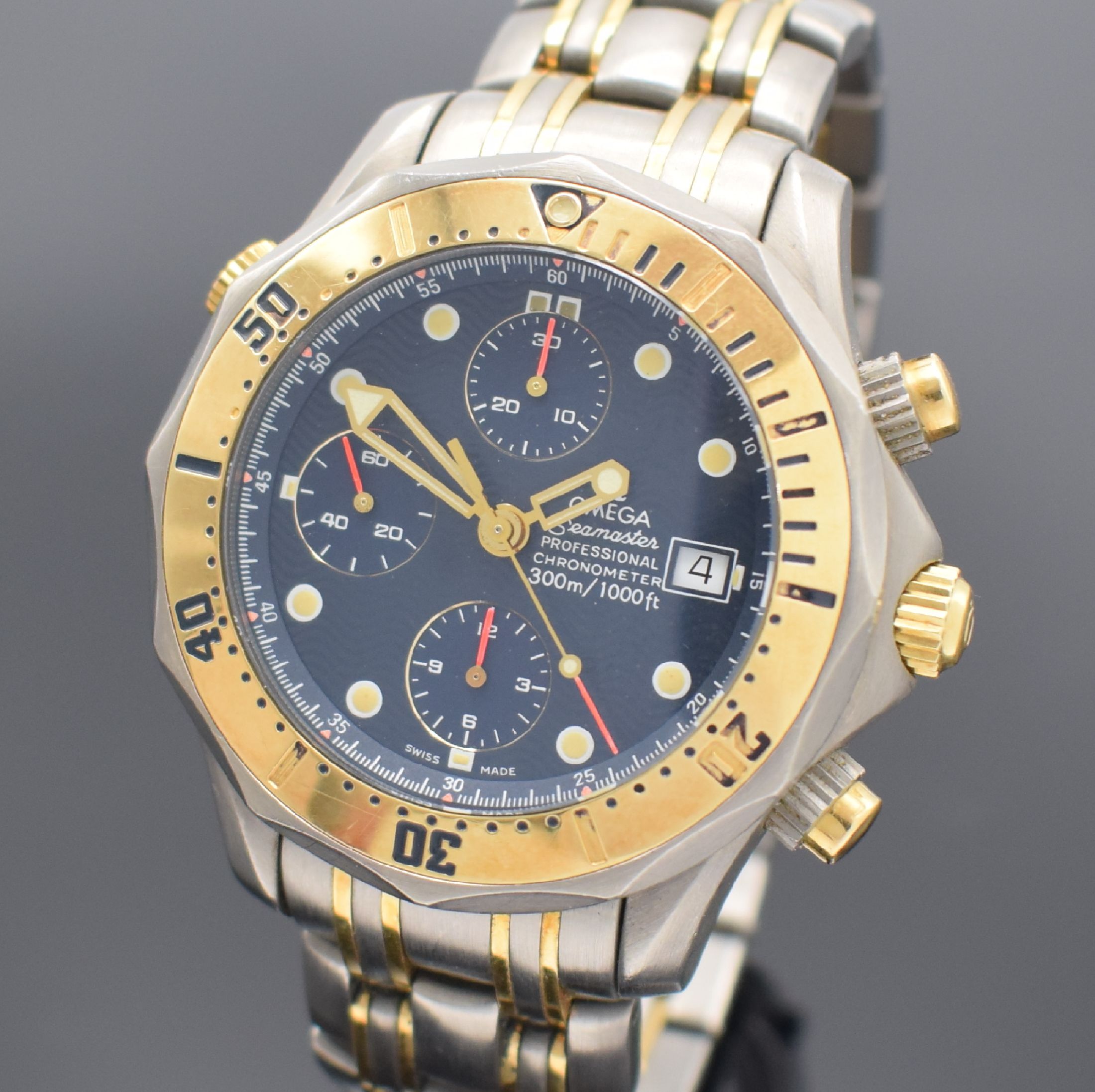 Detail a: OMEGA Seamaster Professional Chronometer Armbandchronograph in Titan/Gold Referenz 178 0504, Schweiz um 1995, Automatik, orig. Gliederband m. ...
