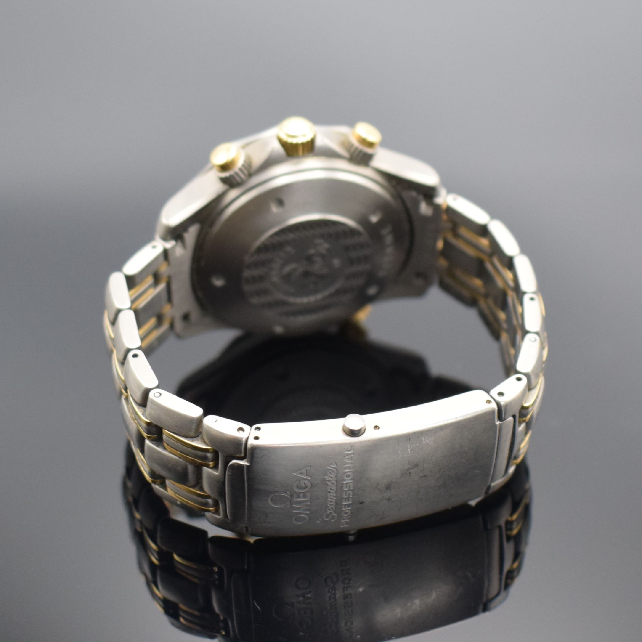 Detail b: OMEGA Seamaster Professional Chronometer Armbandchronograph in Titan/Gold Referenz 178 0504, Schweiz um 1995, Automatik, orig. Gliederband m. ...