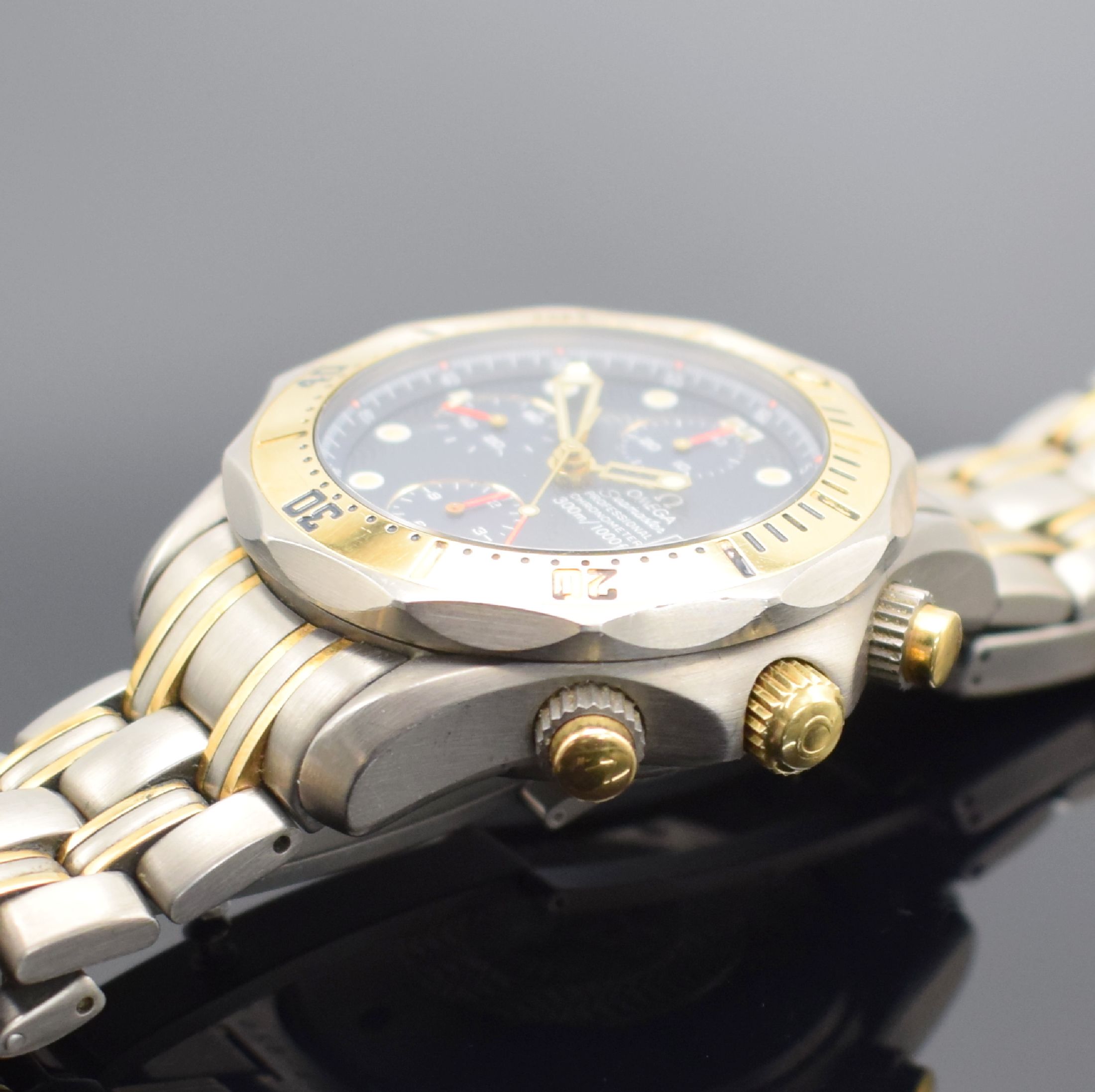 Detail c: OMEGA Seamaster Professional Chronometer Armbandchronograph in Titan/Gold Referenz 178 0504, Schweiz um 1995, Automatik, orig. Gliederband m. ...