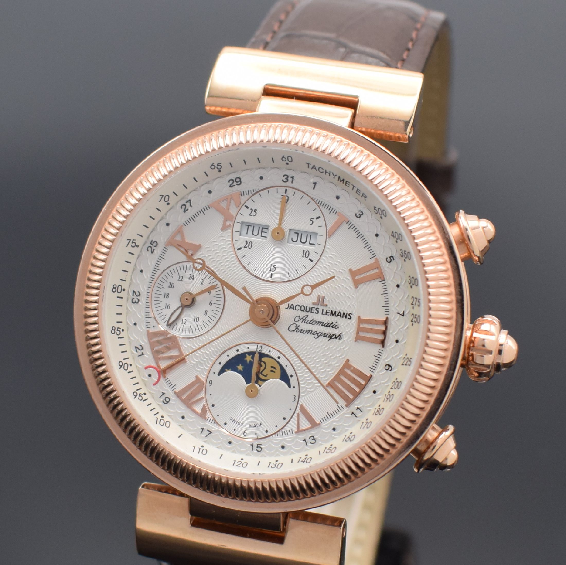 Detail a: JACQUES LEMANS Armbandchronograph mit Vollkalenderanzeige, Automatik, Schweiz um 1995, rosé-verg. Edelstahlgeh. inkl. orig. Lederband m. orig. ...