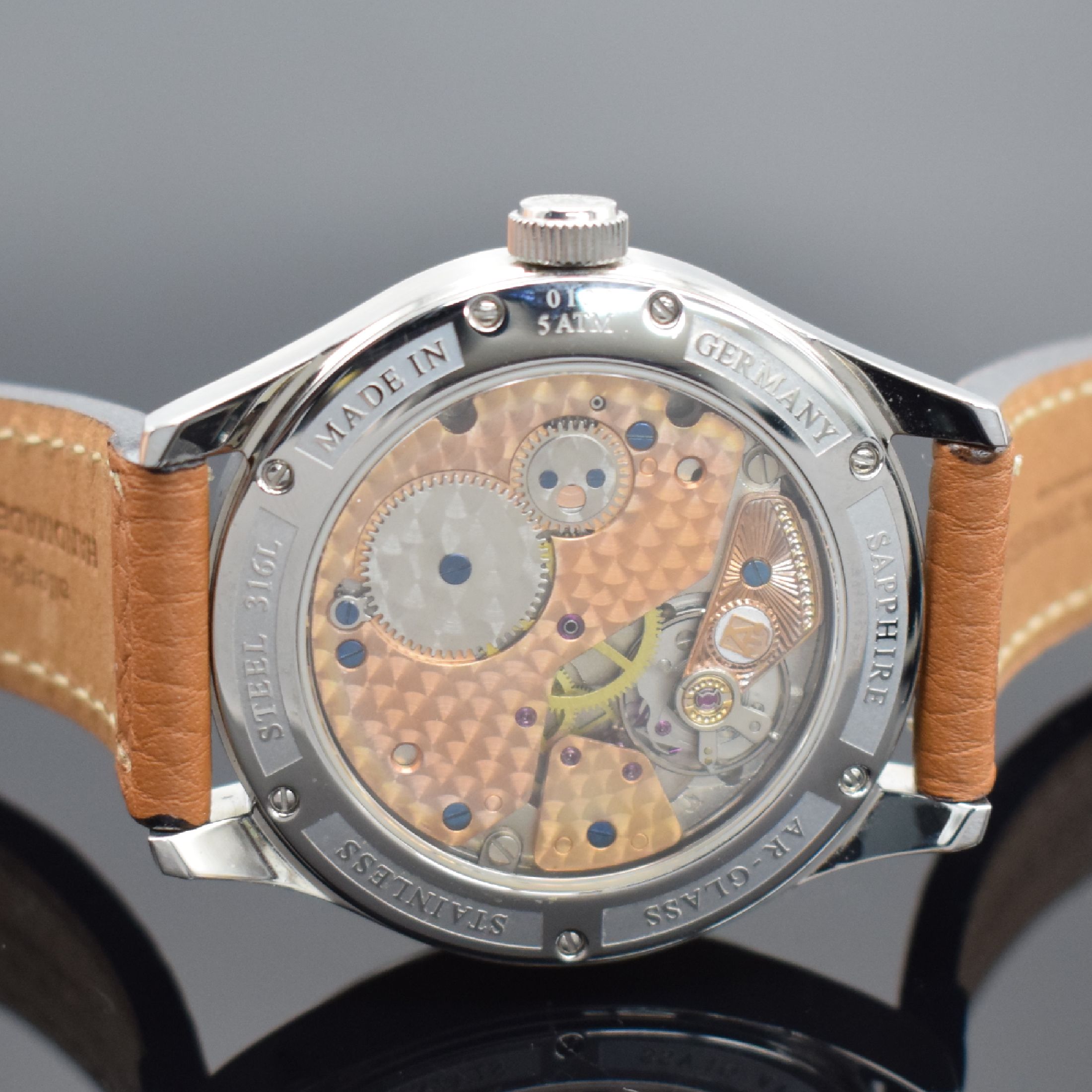 Detail d: ALEXANDER SHOROKHOFF Regulator Armbanduhr R01, Deutschland um 2011, Handaufzug, Edelstahlgeh. inkl. orig. Lederband m. orig. Dornschl., beids. ...