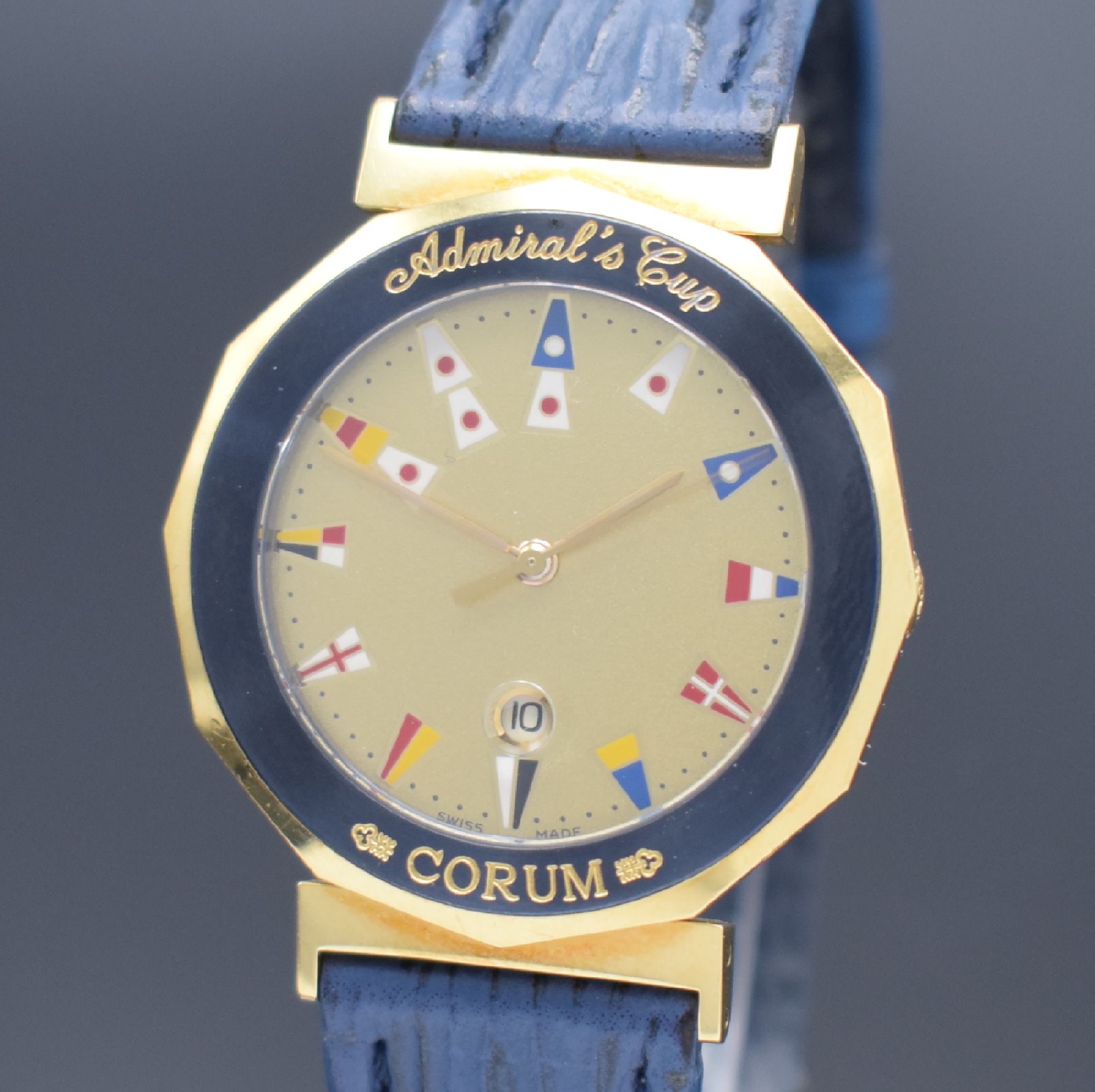 Detail a: CORUM Herrenarmbanduhr Admiral´s Cup Referenz 99.810.31 V552, Schweiz um 2000, gebl. Edelstahl/Gold komb. Geh. inkl. orig. Lederband m. orig. ...